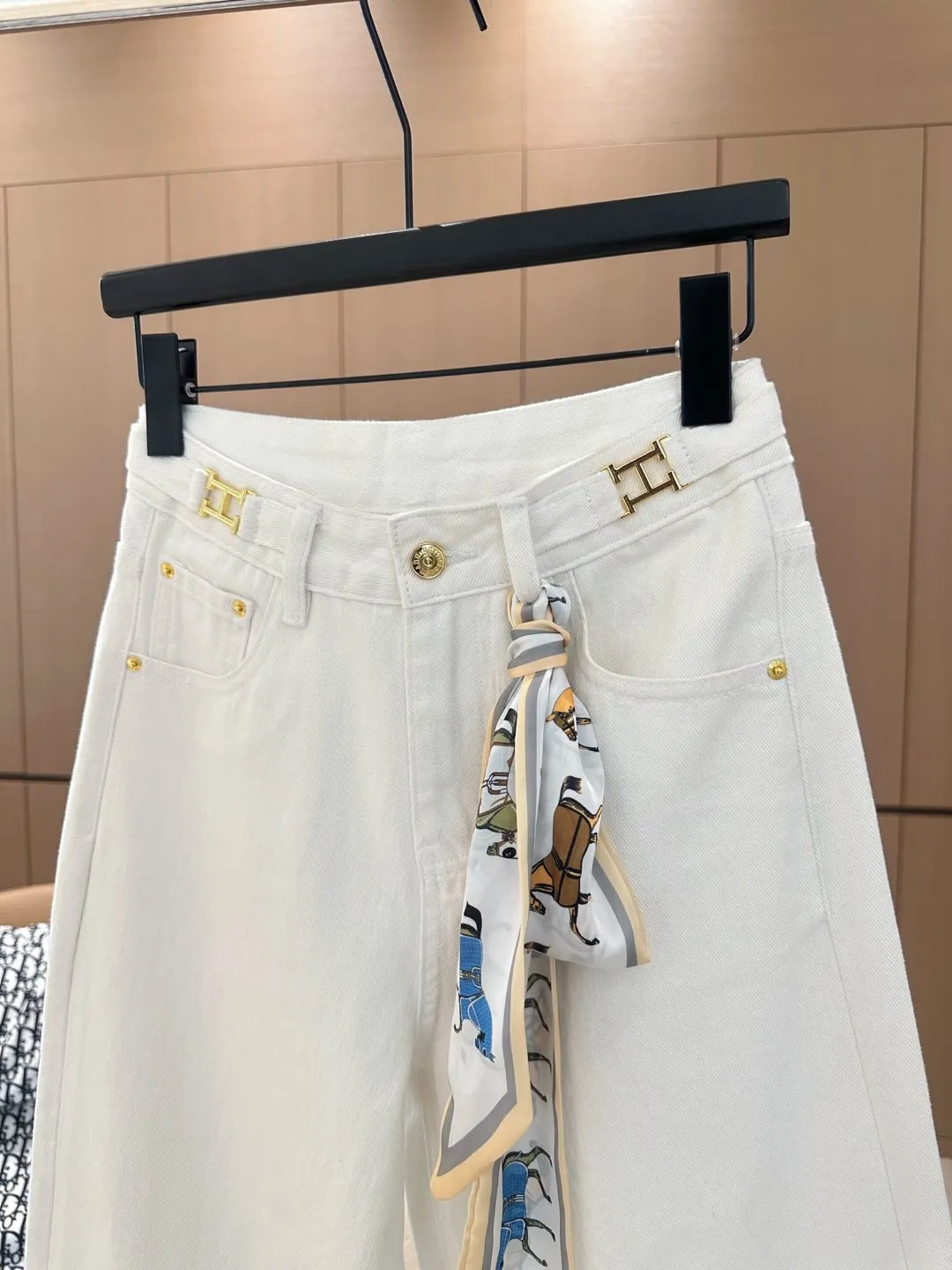 Hermes 白リボン装飾デニムパンツSML - 画像 (4)