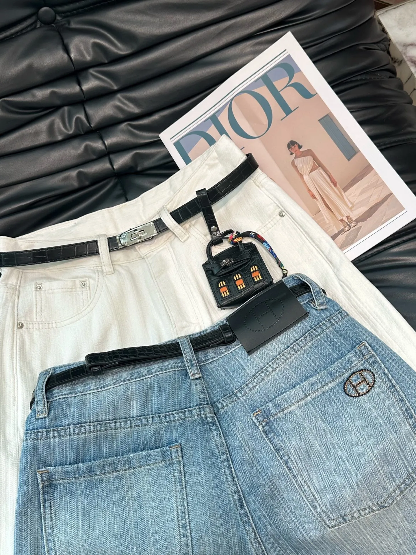 Hermes 白色と青色デコレーションデニムパンツ - 画像 (10)