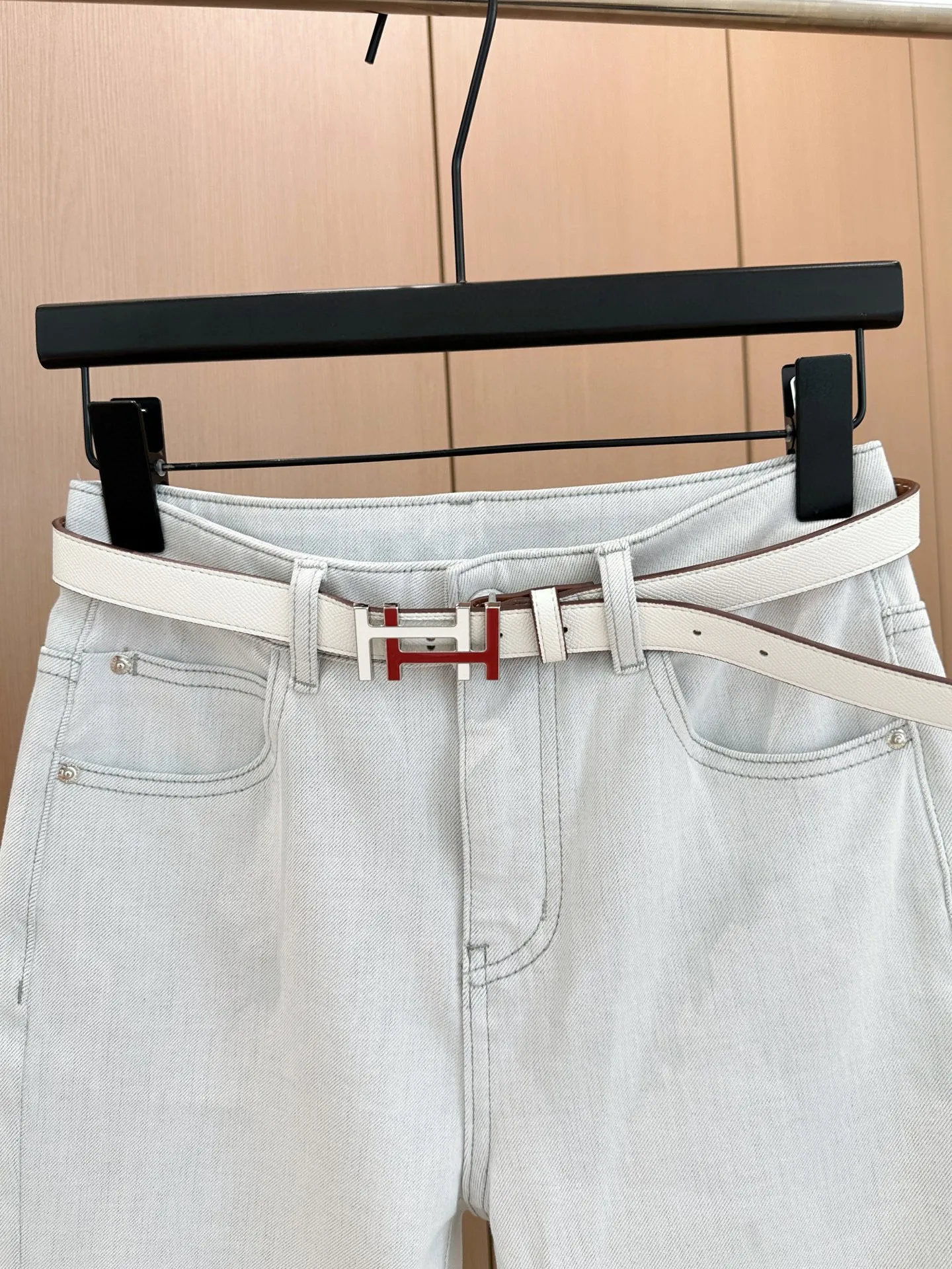 Hermes 白いストレッチジーンズ - 画像 (4)