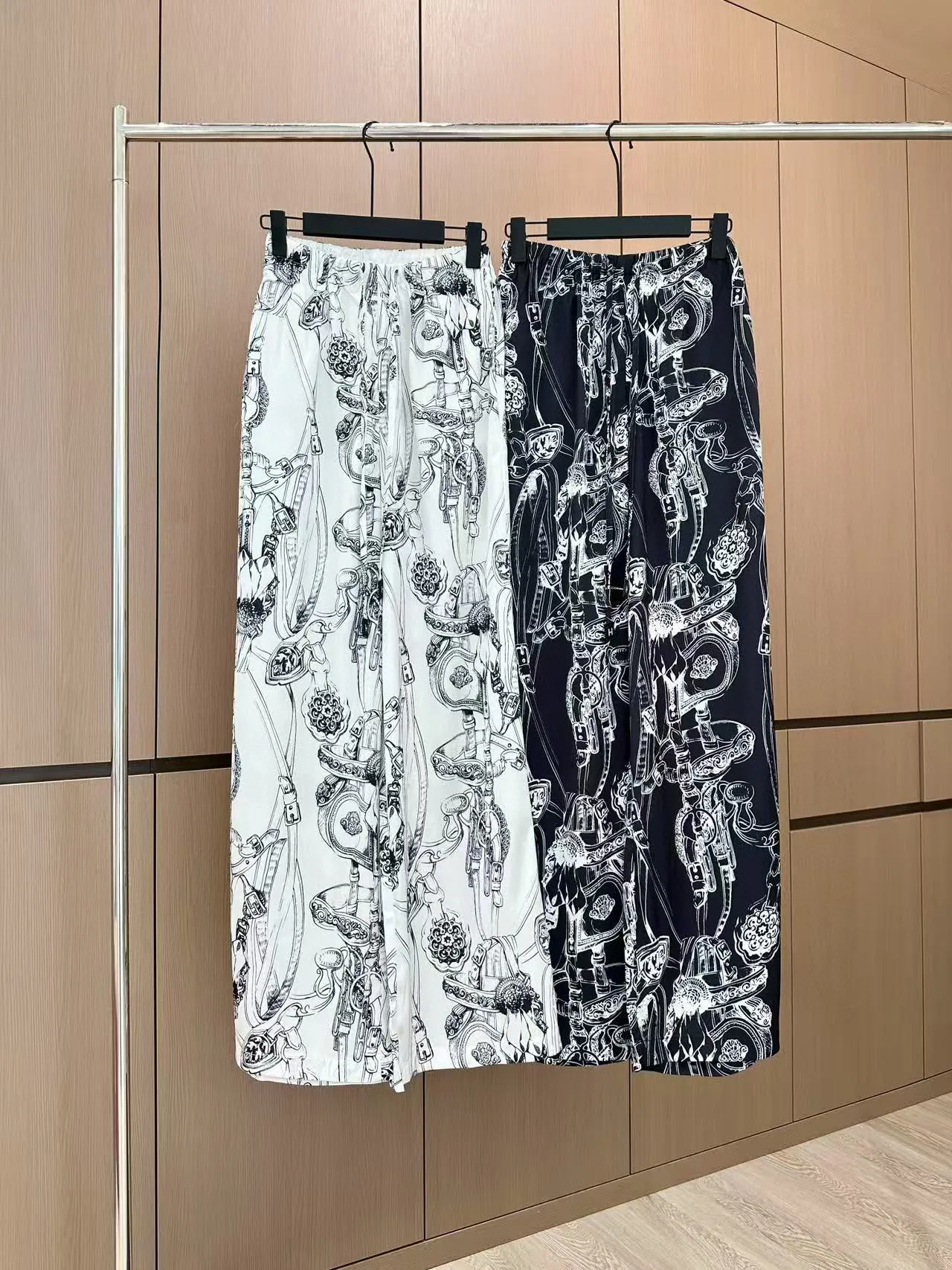 Hermes プリントパンツ白黒