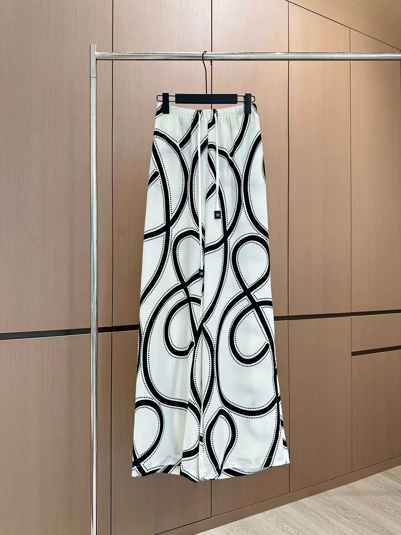 Hermes  2025織帯プリントパンツ 白黒