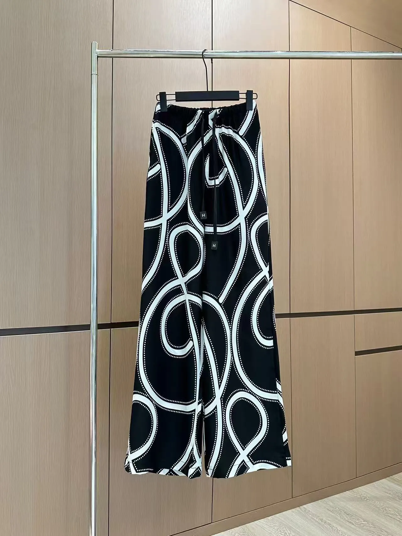 Hermes 2025織帯プリントパンツ 白黒 - 画像 (3)