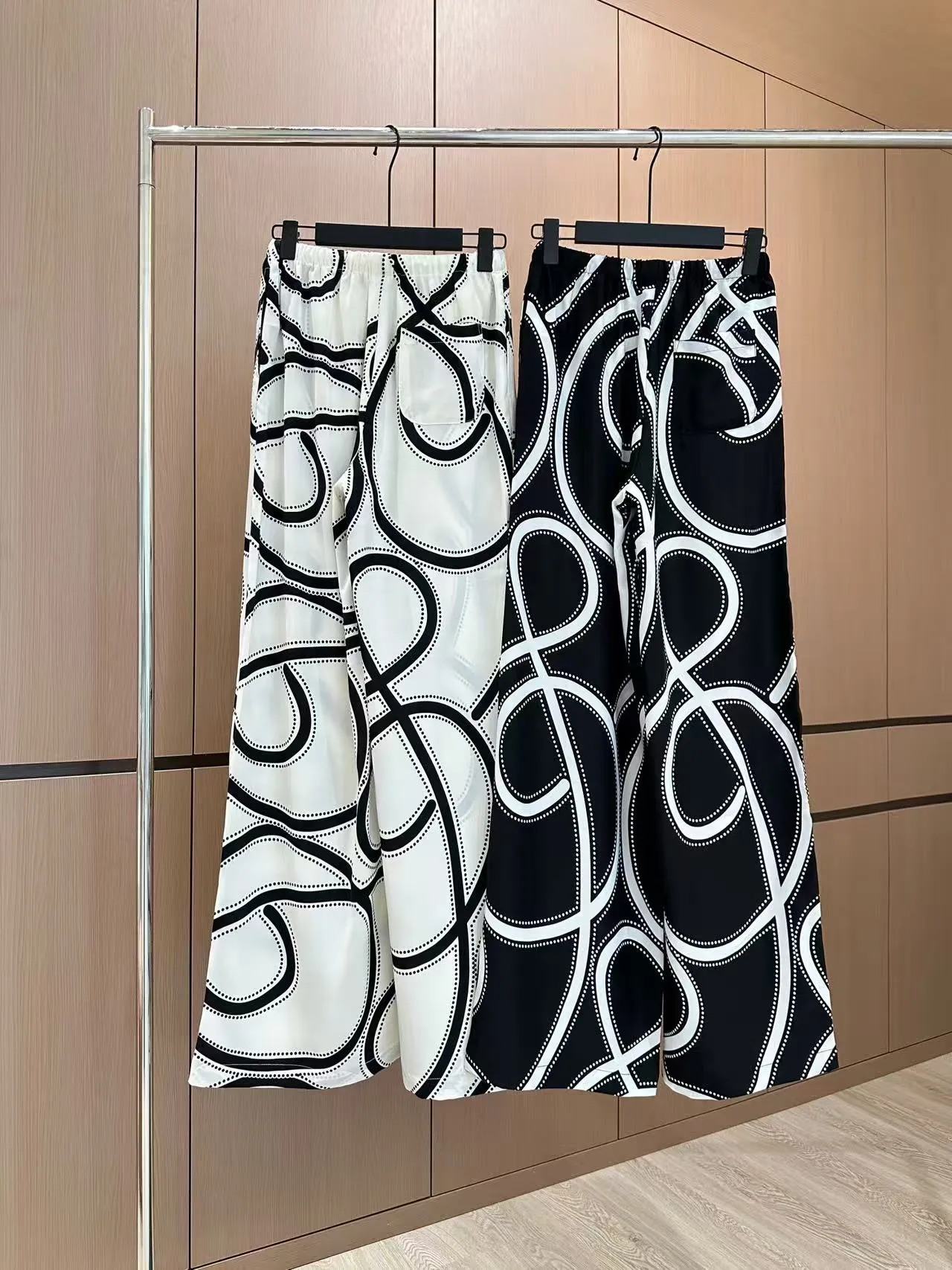 Hermes 2025織帯プリントパンツ 白黒 - 画像 (5)