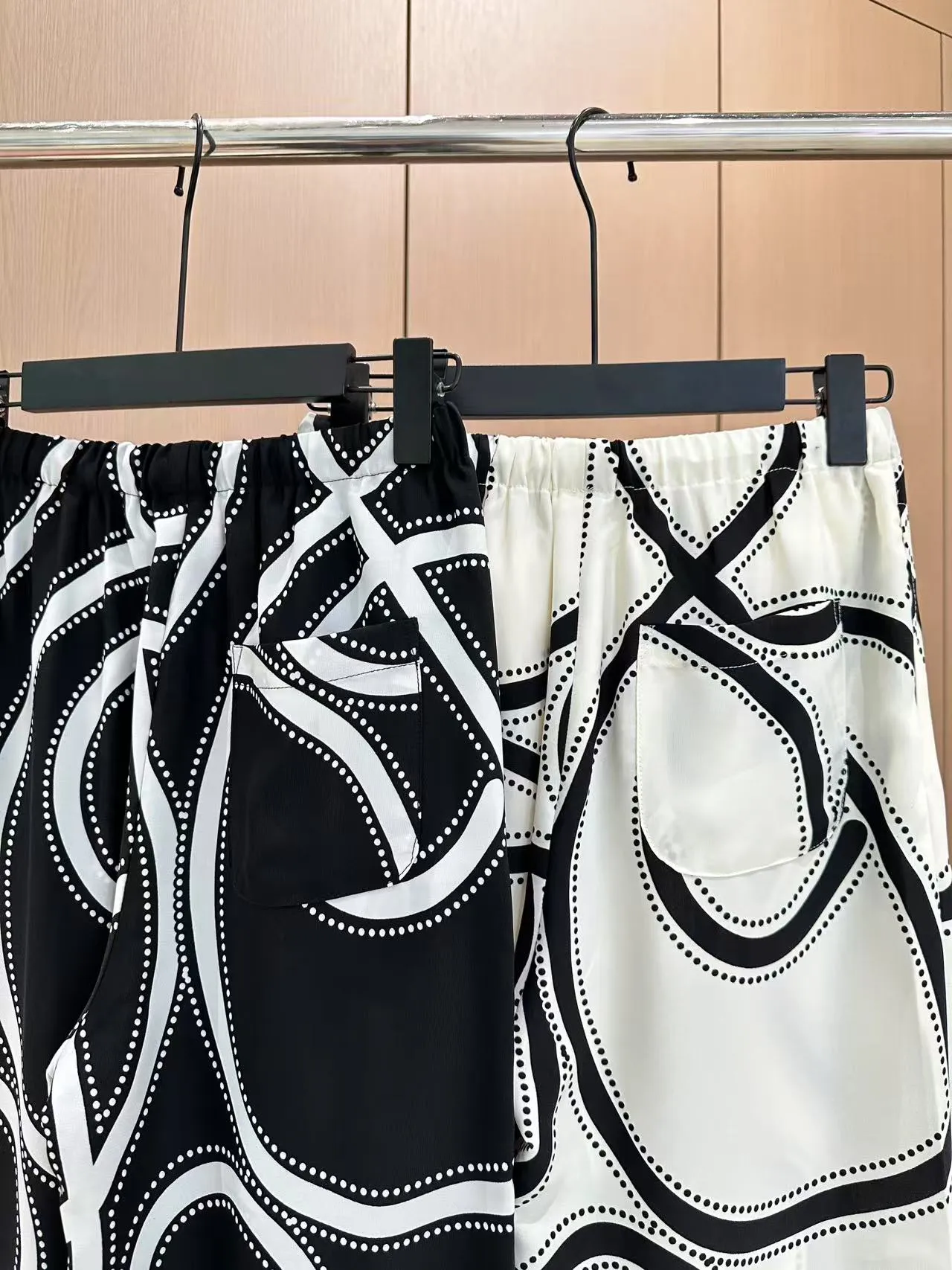 Hermes 2025織帯プリントパンツ 白黒 - 画像 (7)