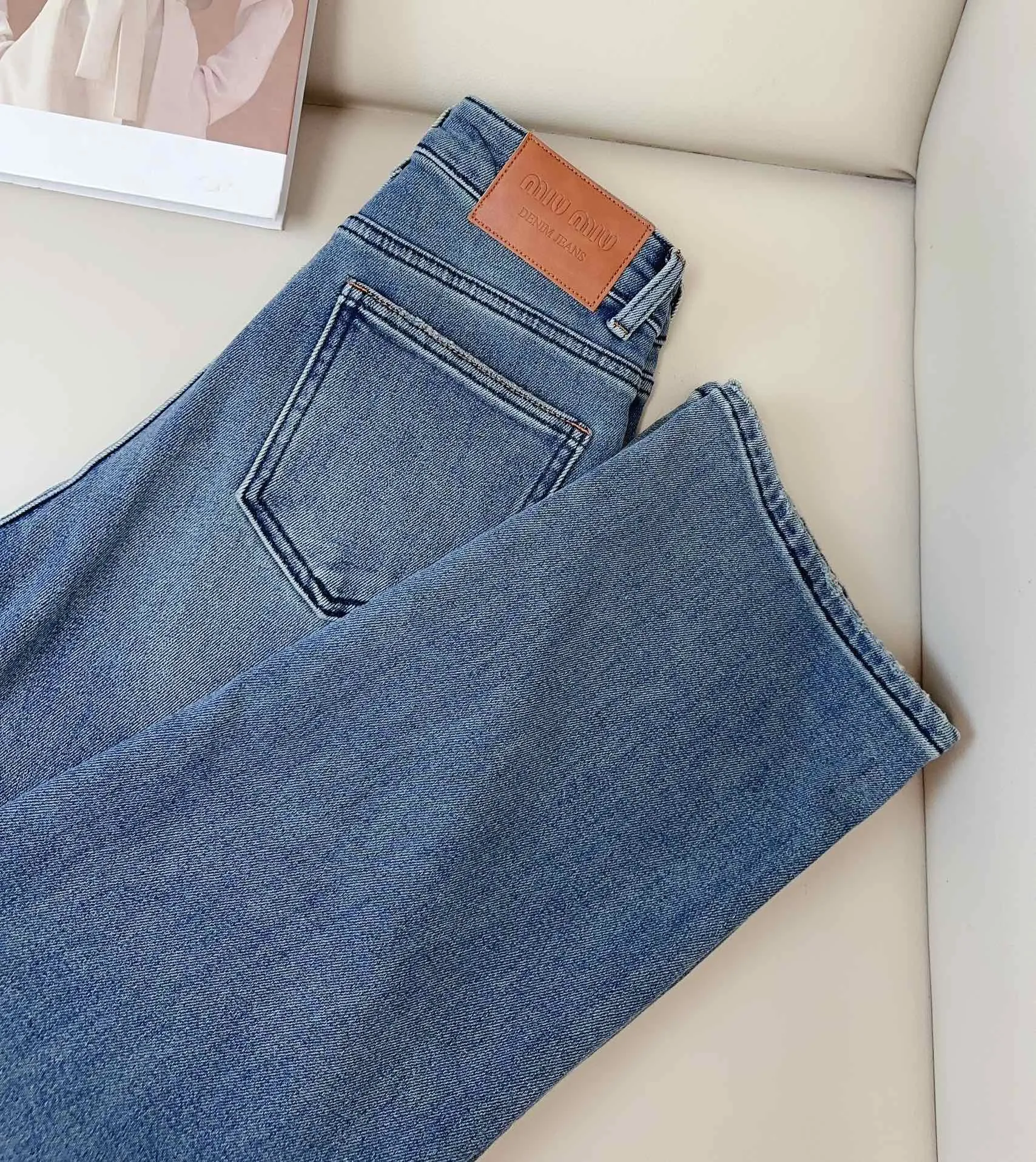 Miu Miu 旗牌徽标ブルージーンズストレートワイドパンツ - 画像 (7)