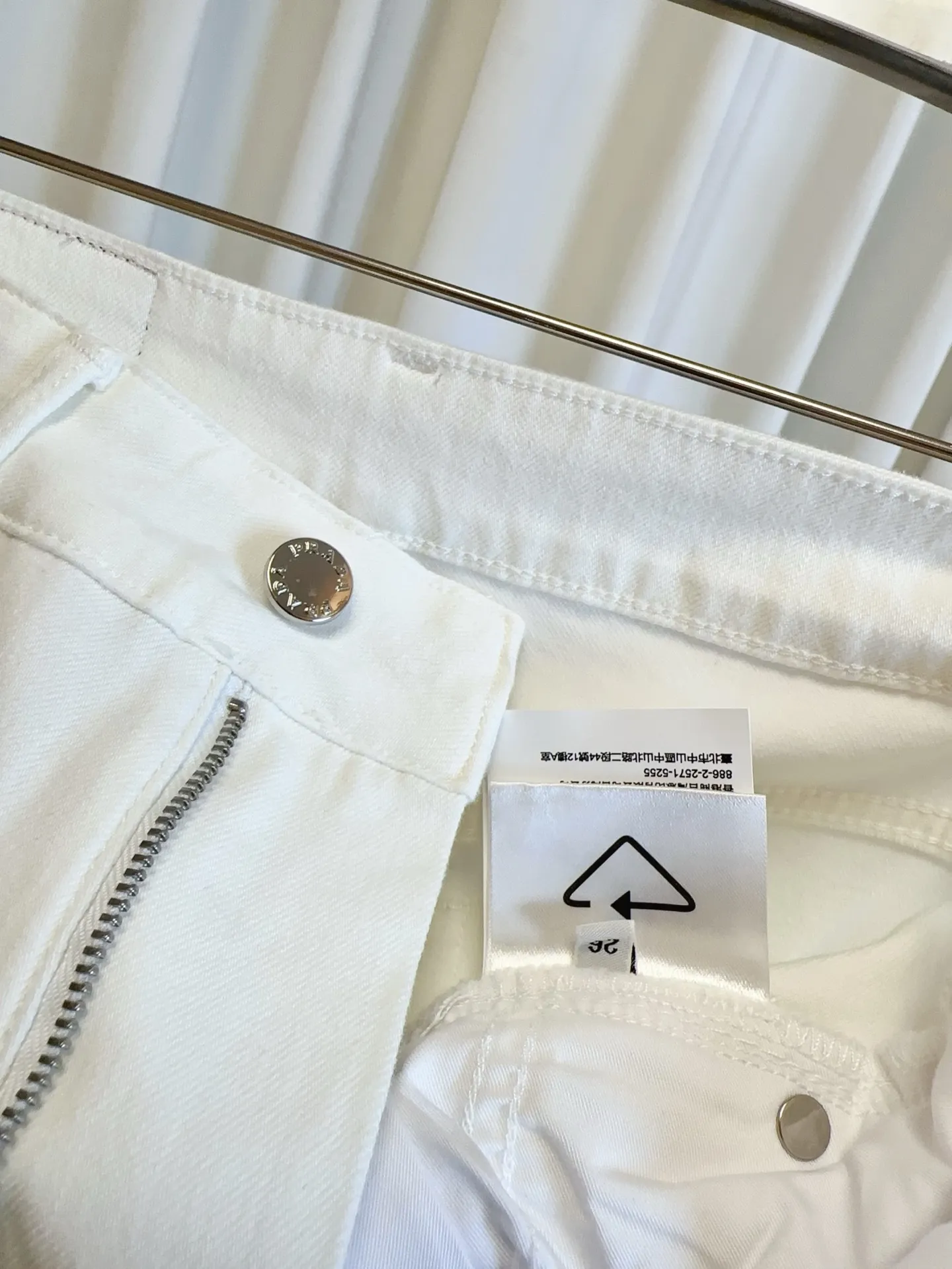 PRADA白后ポケット刺繍ワイドジーンズ - 画像 (9)