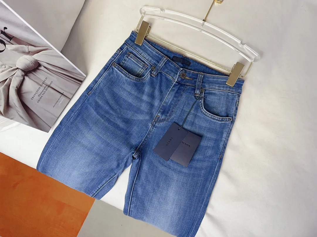 PRADAブルー刺繍ロゴスキニージーンズ - 画像 (6)