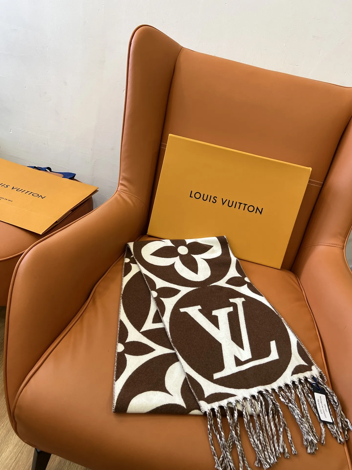 Louis Vuitton ブラウン モノグラム ストール - 画像 (4)