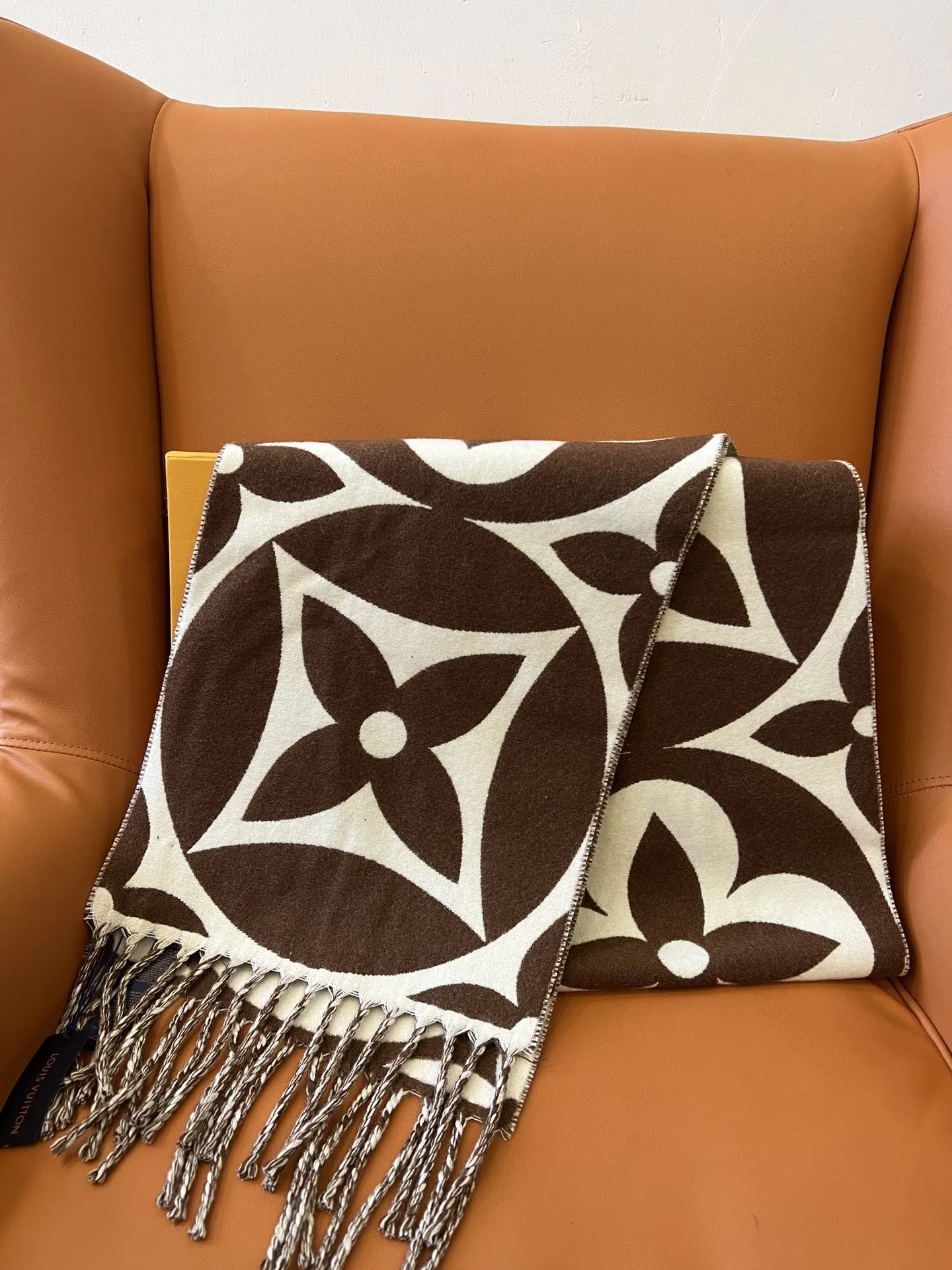 Louis Vuitton ブラウン モノグラム ストール - 画像 (7)