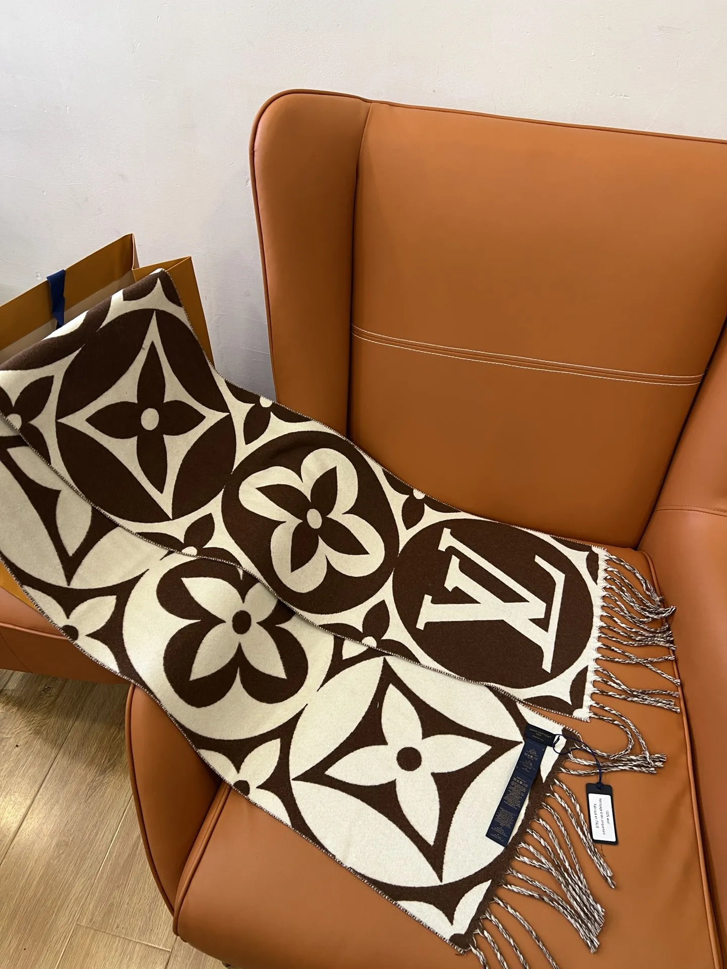 Louis Vuitton ブラウン モノグラム ストール - 画像 (8)