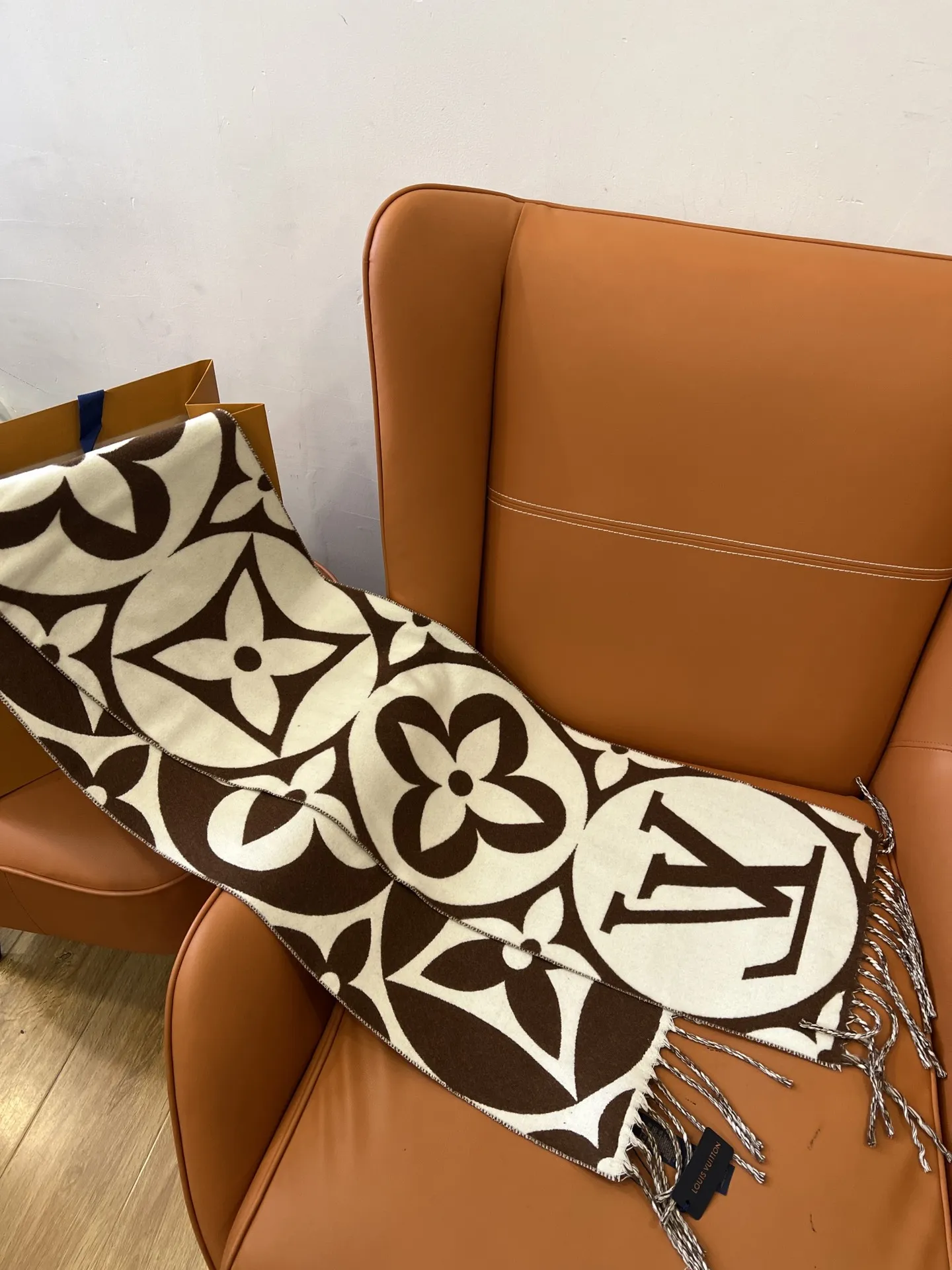 Louis Vuitton ブラウン モノグラム ストール - 画像 (9)