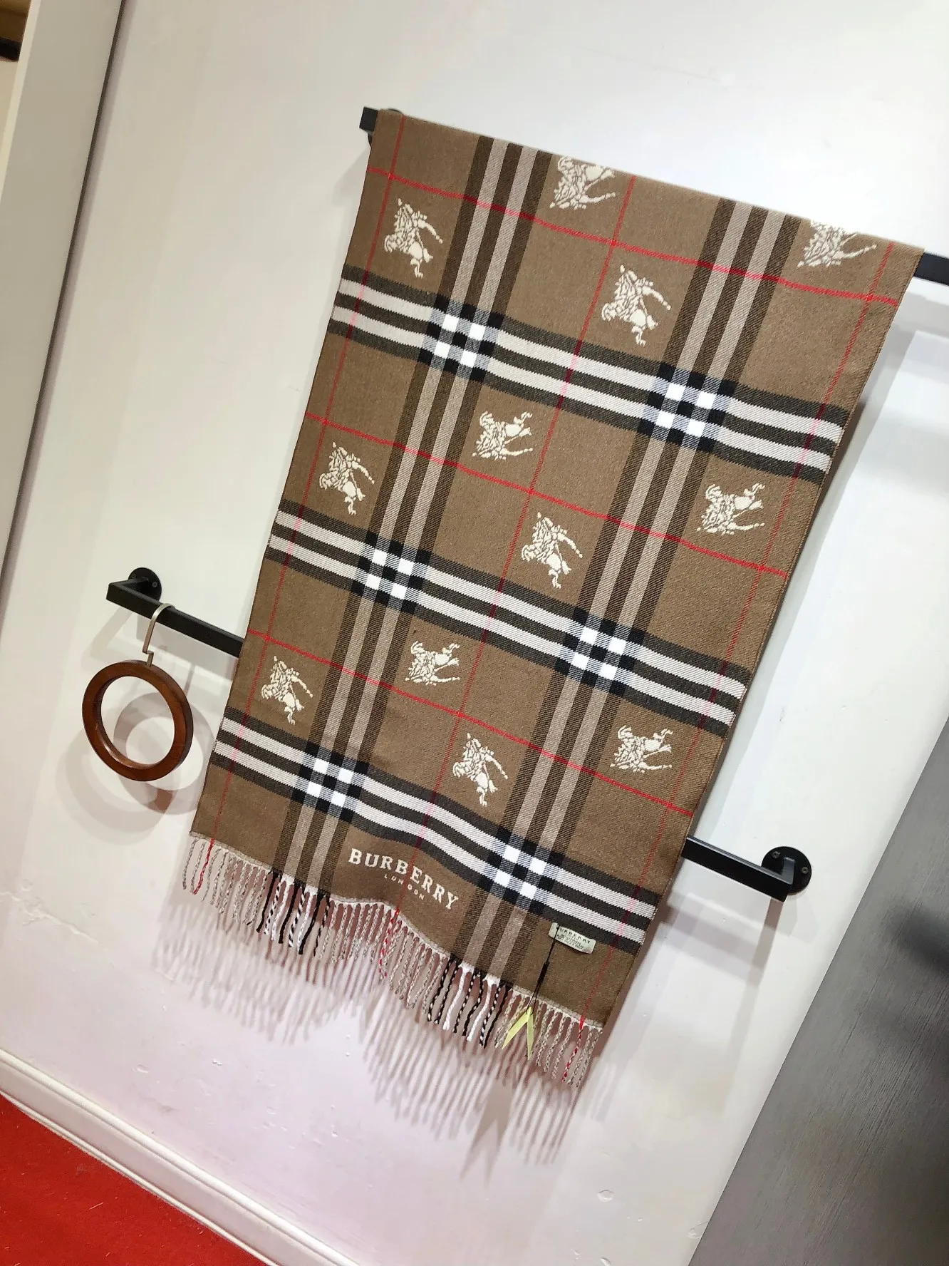 Burberry ブラウン格子柄スカーフ