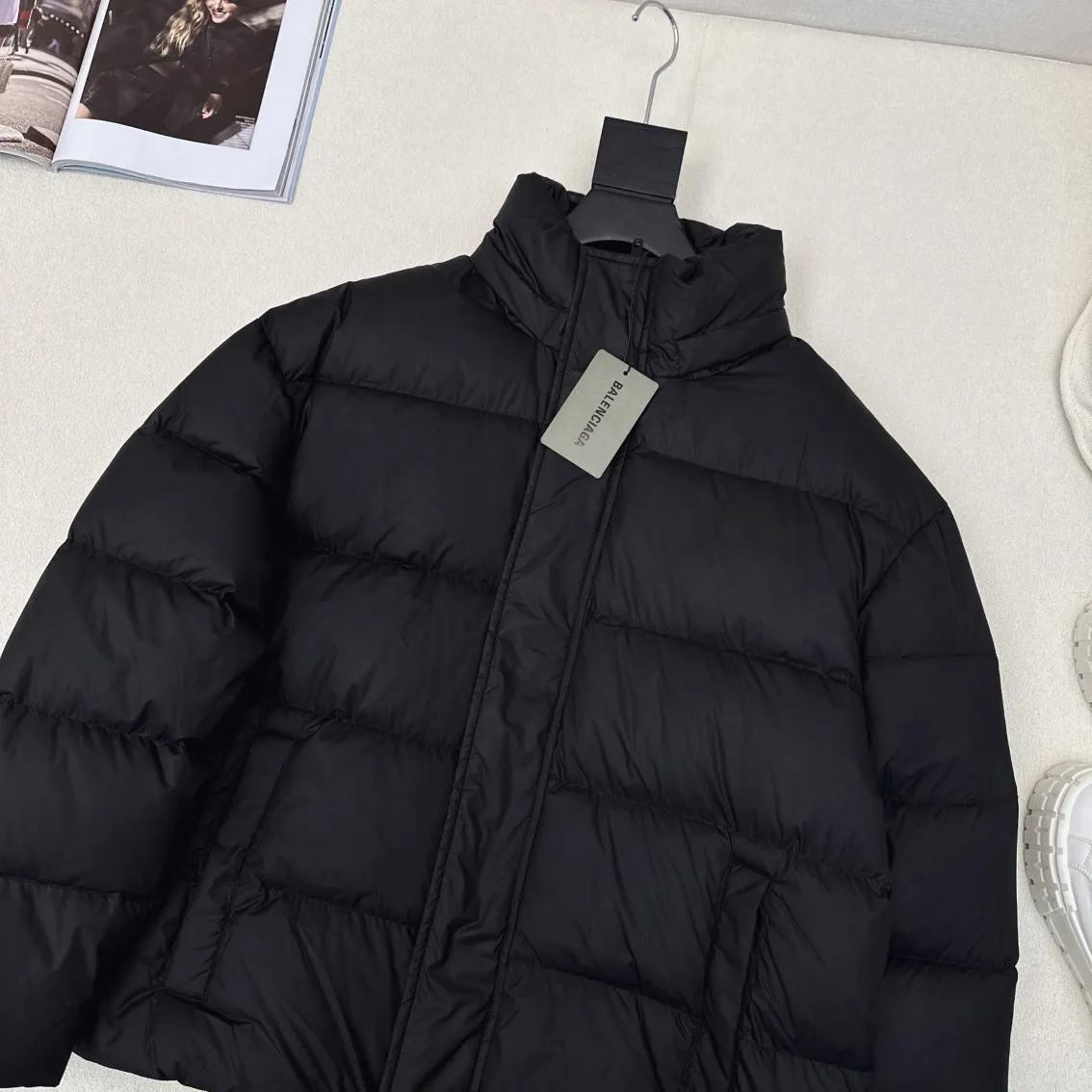 Balenciaga 黒 立襟フード付きダウンジャケット - 画像 (3)