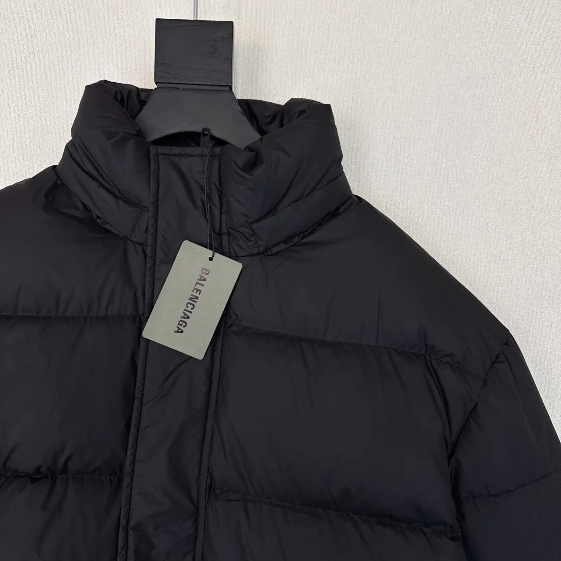 Balenciaga 黒 立襟フード付きダウンジャケット - 画像 (4)