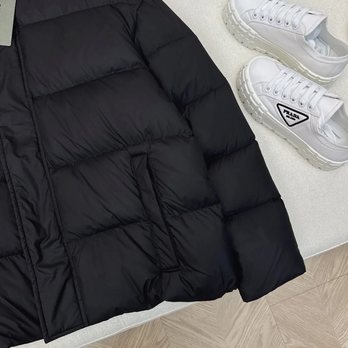 Balenciaga 黒 立襟フード付きダウンジャケット - 画像 (6)