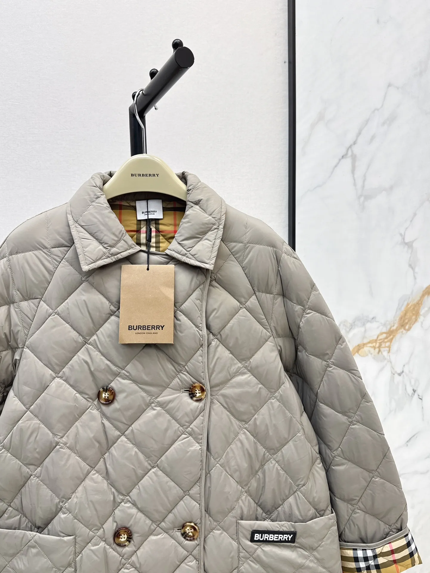 Burberry グレー ダブルブレスト ダウンコート - 画像 (5)