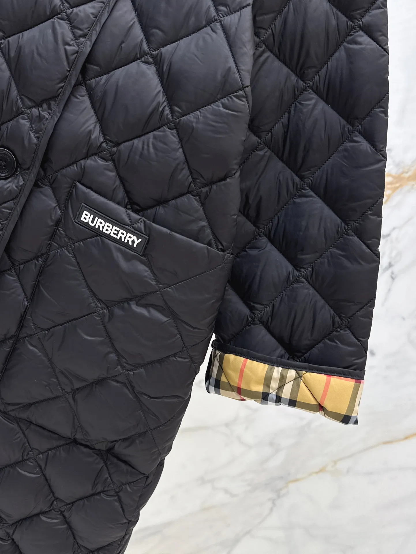 Burberry 黒 ダブルブレスト ダウンコート - 画像 (7)