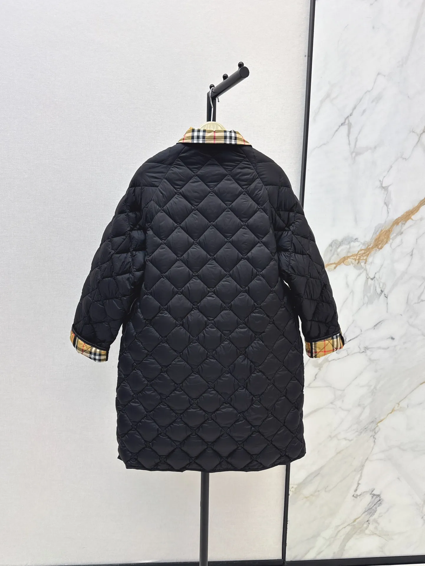 Burberry 黒 ダブルブレスト ダウンコート - 画像 (9)