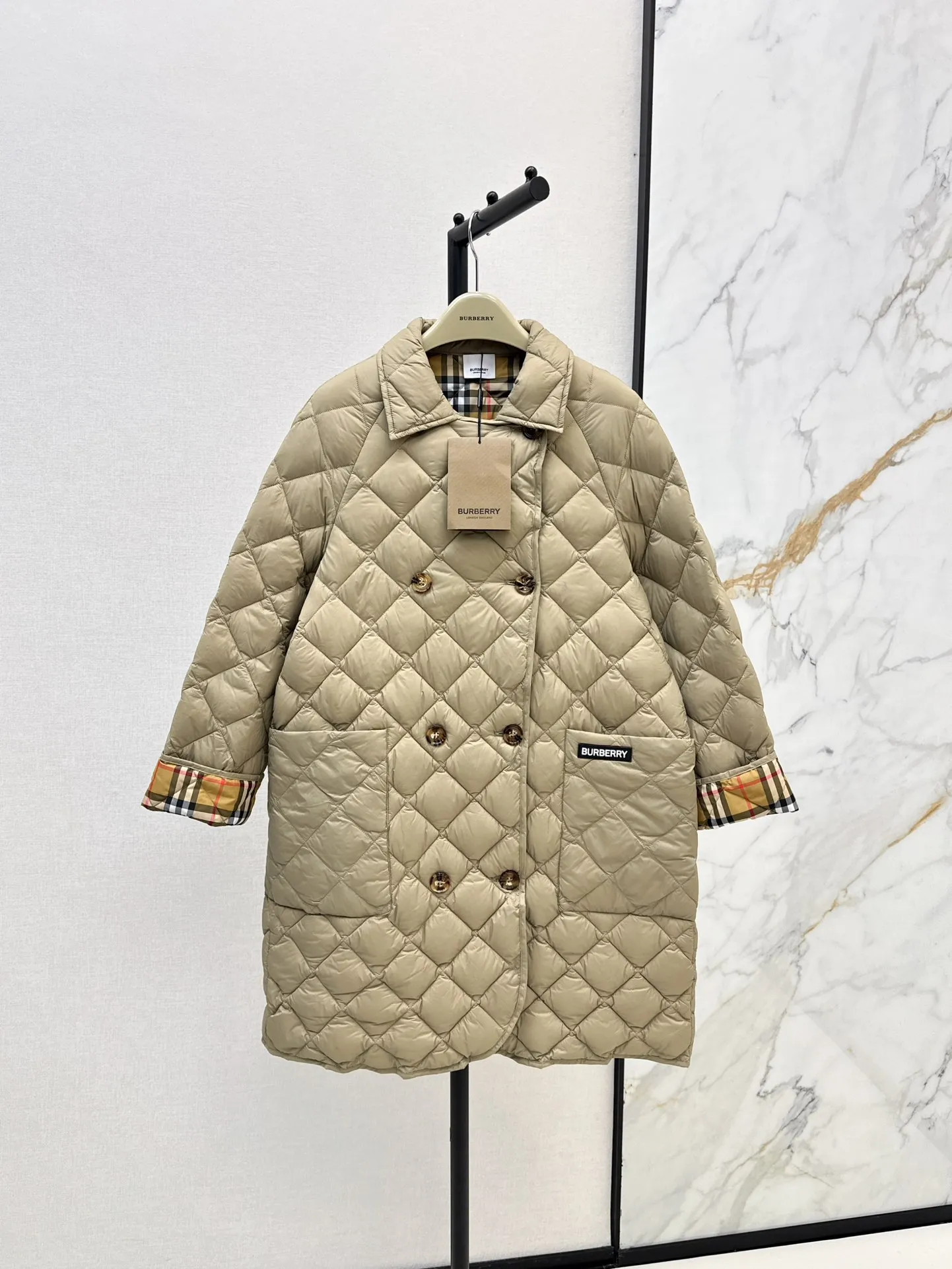 Burberry ベージュ菱形キルティングコート - 画像 (3)