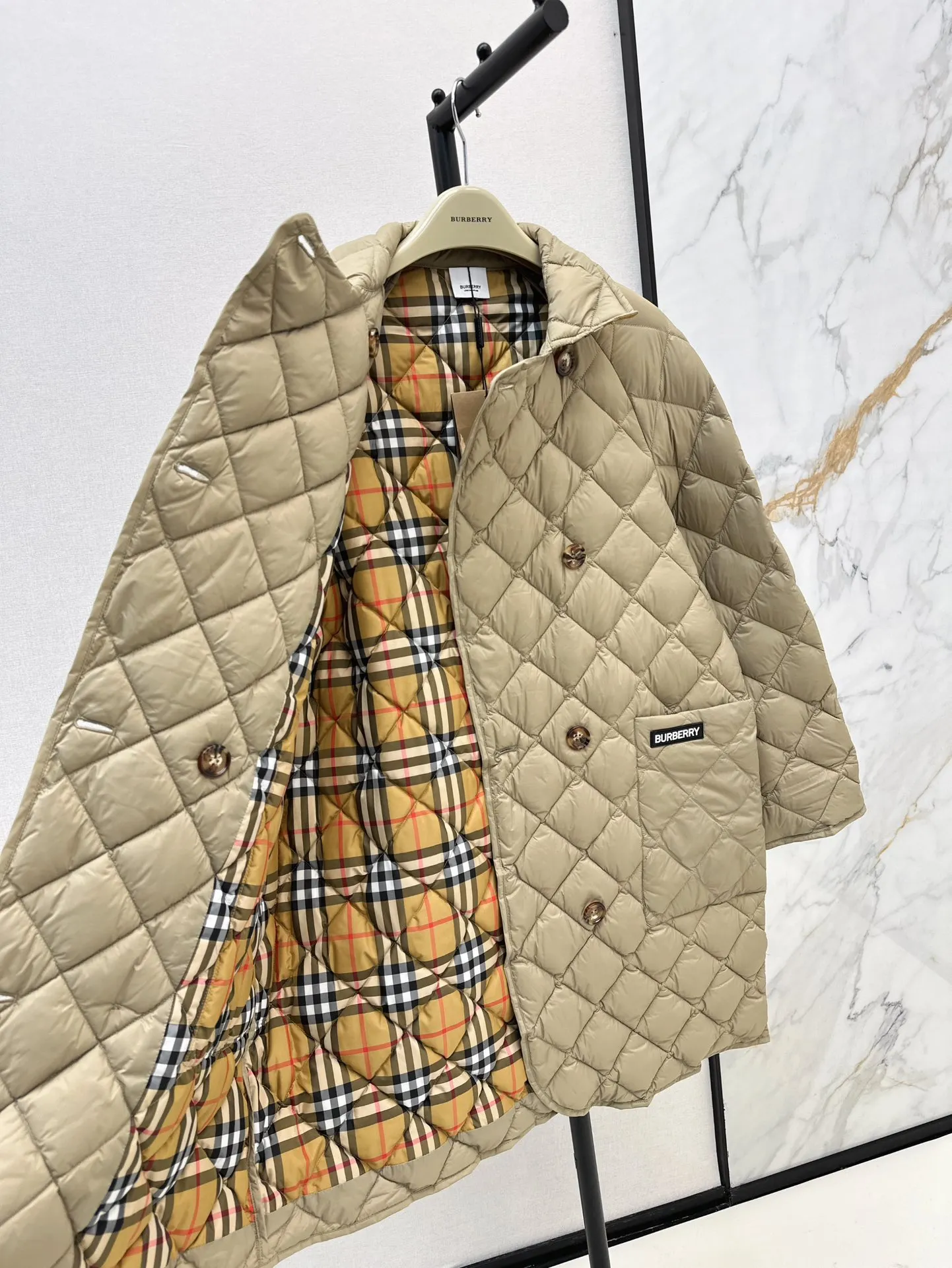 Burberry ベージュ菱形キルティングコート - 画像 (9)