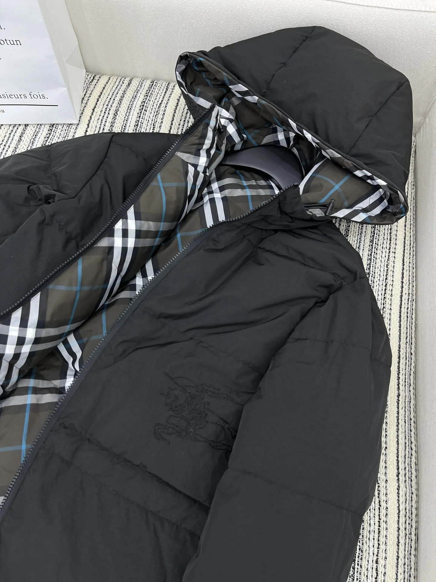 Burberry 緑色 ダウンジャケット - 画像 (4)