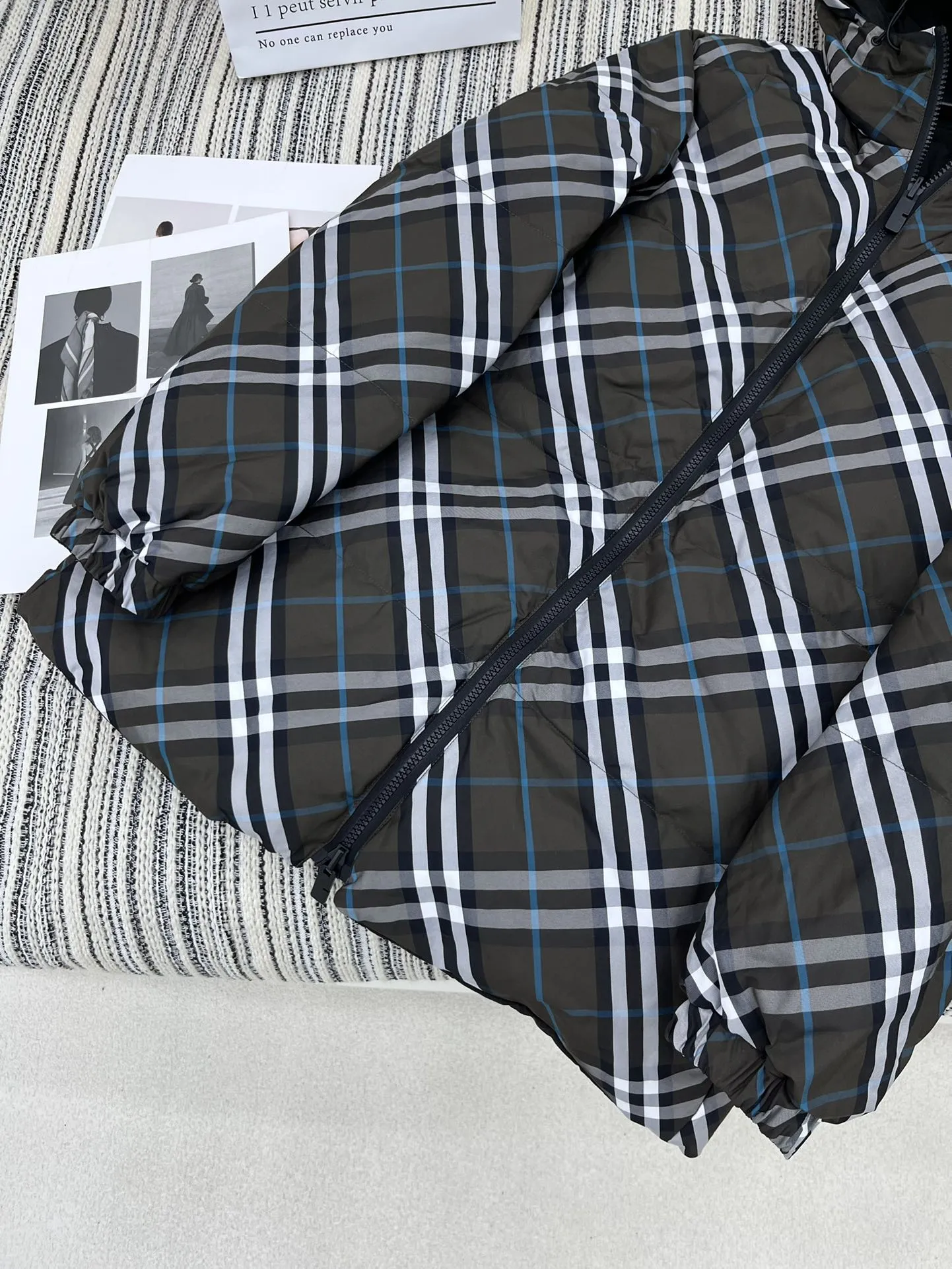 Burberry 緑色 ダウンジャケット - 画像 (7)