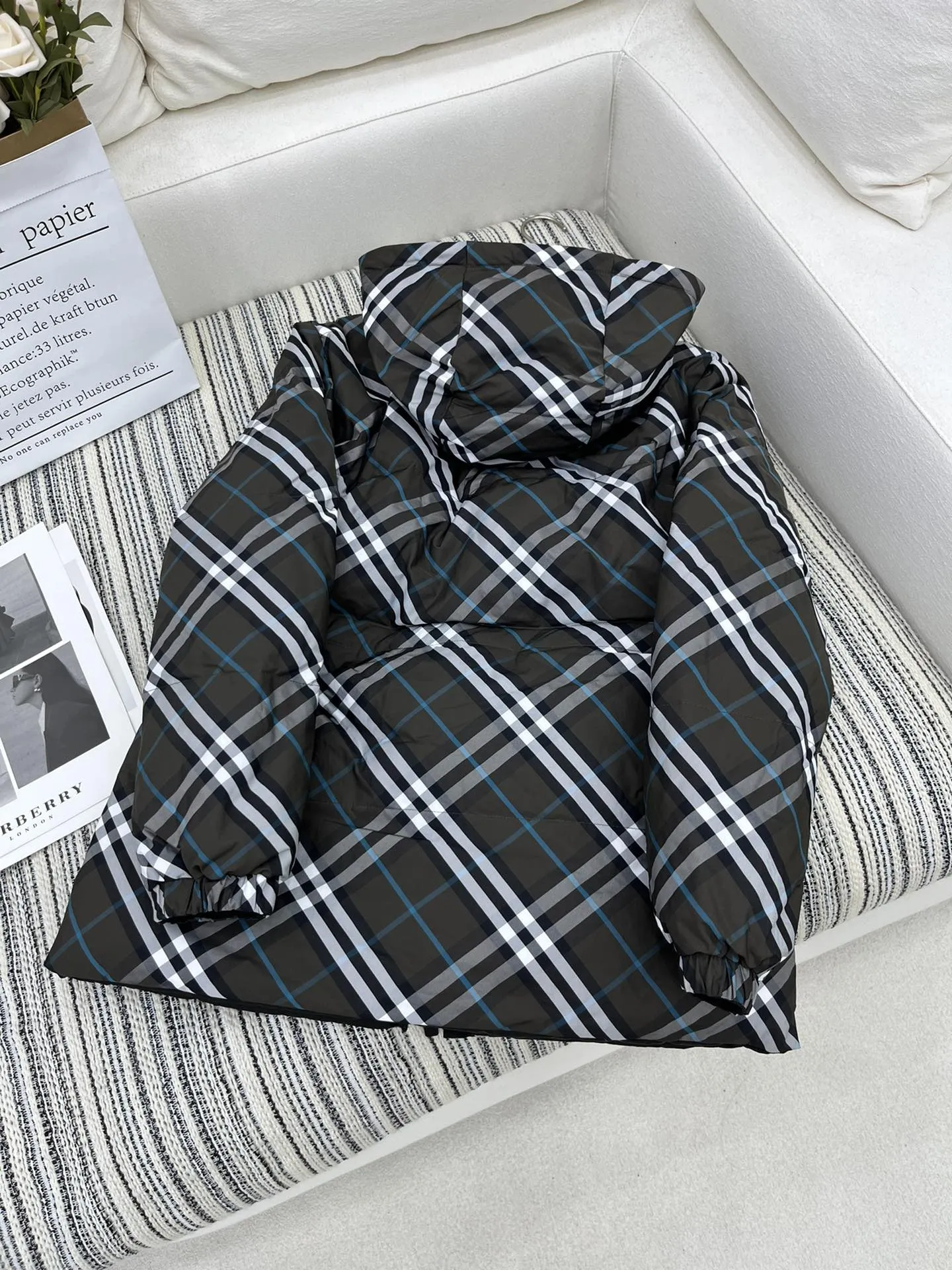 Burberry 緑色 ダウンジャケット - 画像 (10)