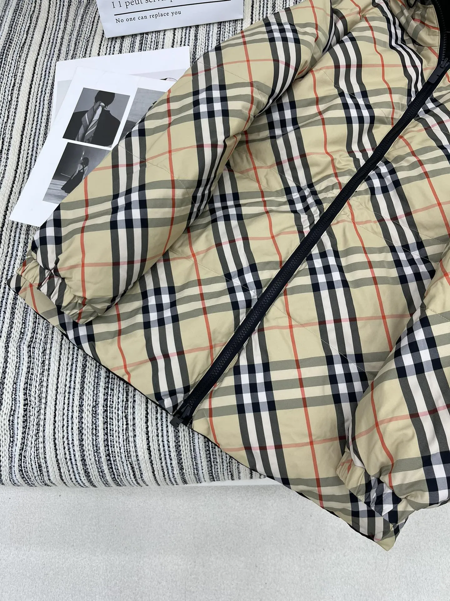 Burberry 緑色 ダウンジャケット - 画像 (4)