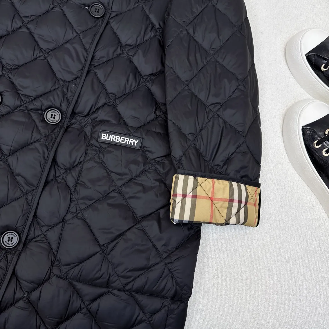 Burberry 黒 長袖キルティングコート - 画像 (7)