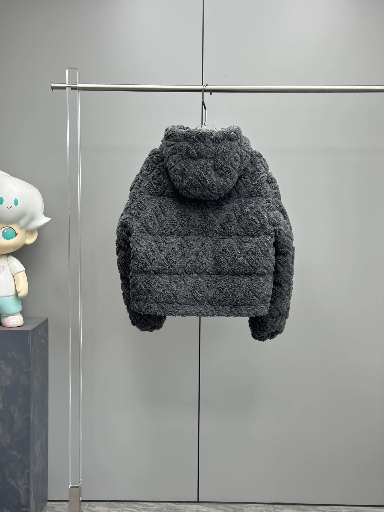 Fendi 62%アルパカ混紡ダウンジャケット白と灰色 - 画像 (10)