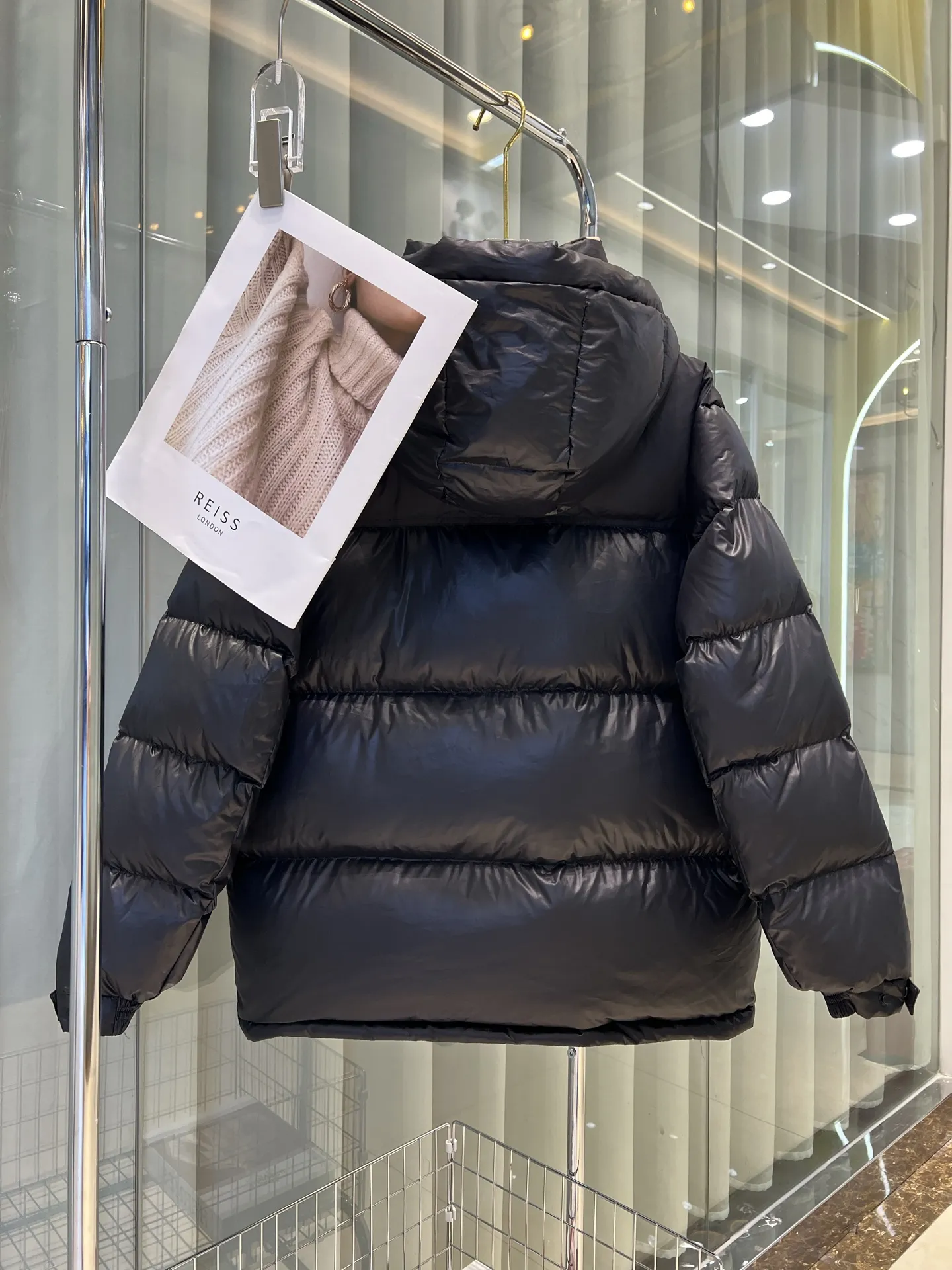 Burberry黒金 ジャケットユニセックス - 画像 (10)