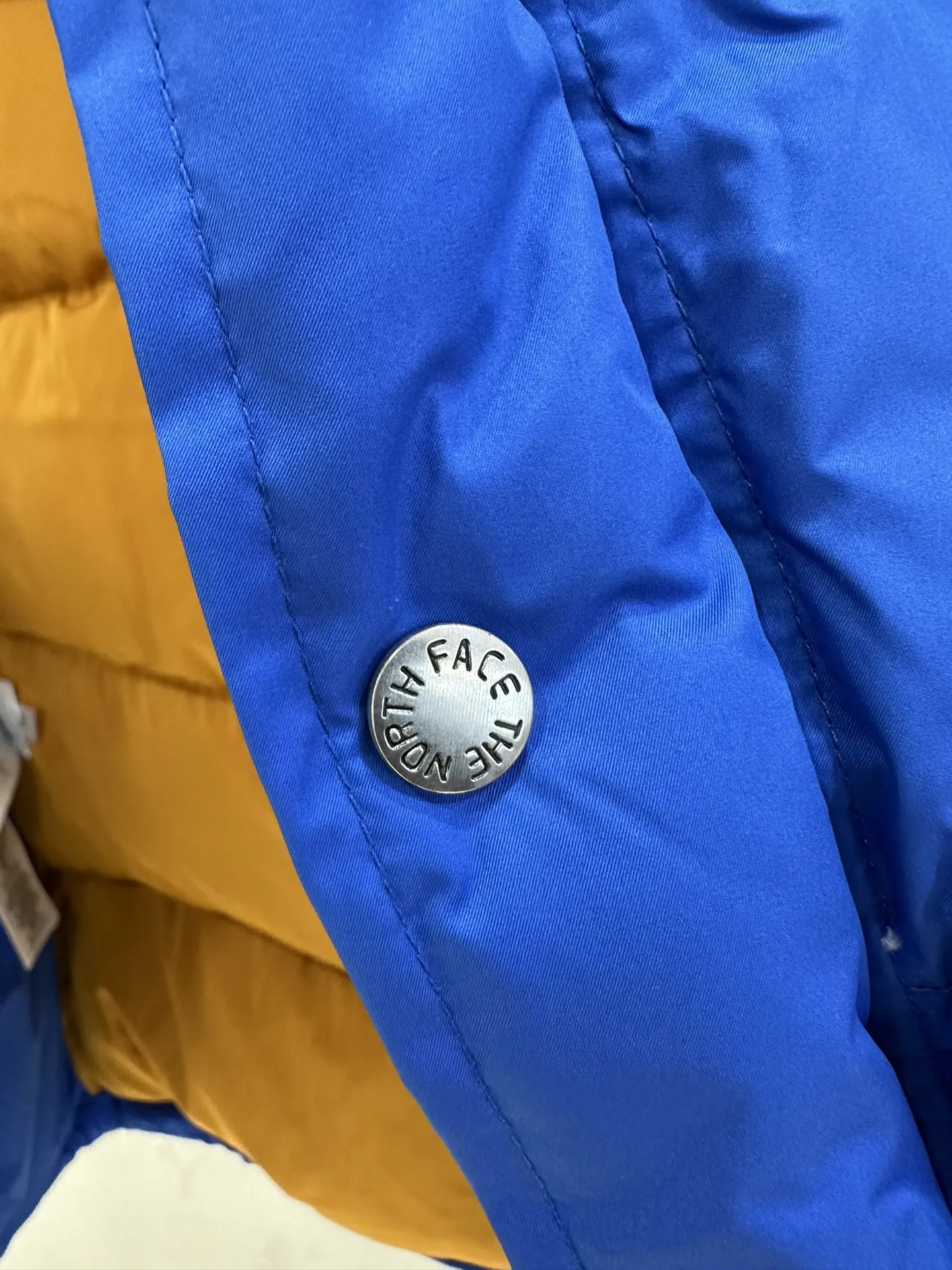 Gucci ブルー ダウンジャケットLサイズ - 画像 (8)