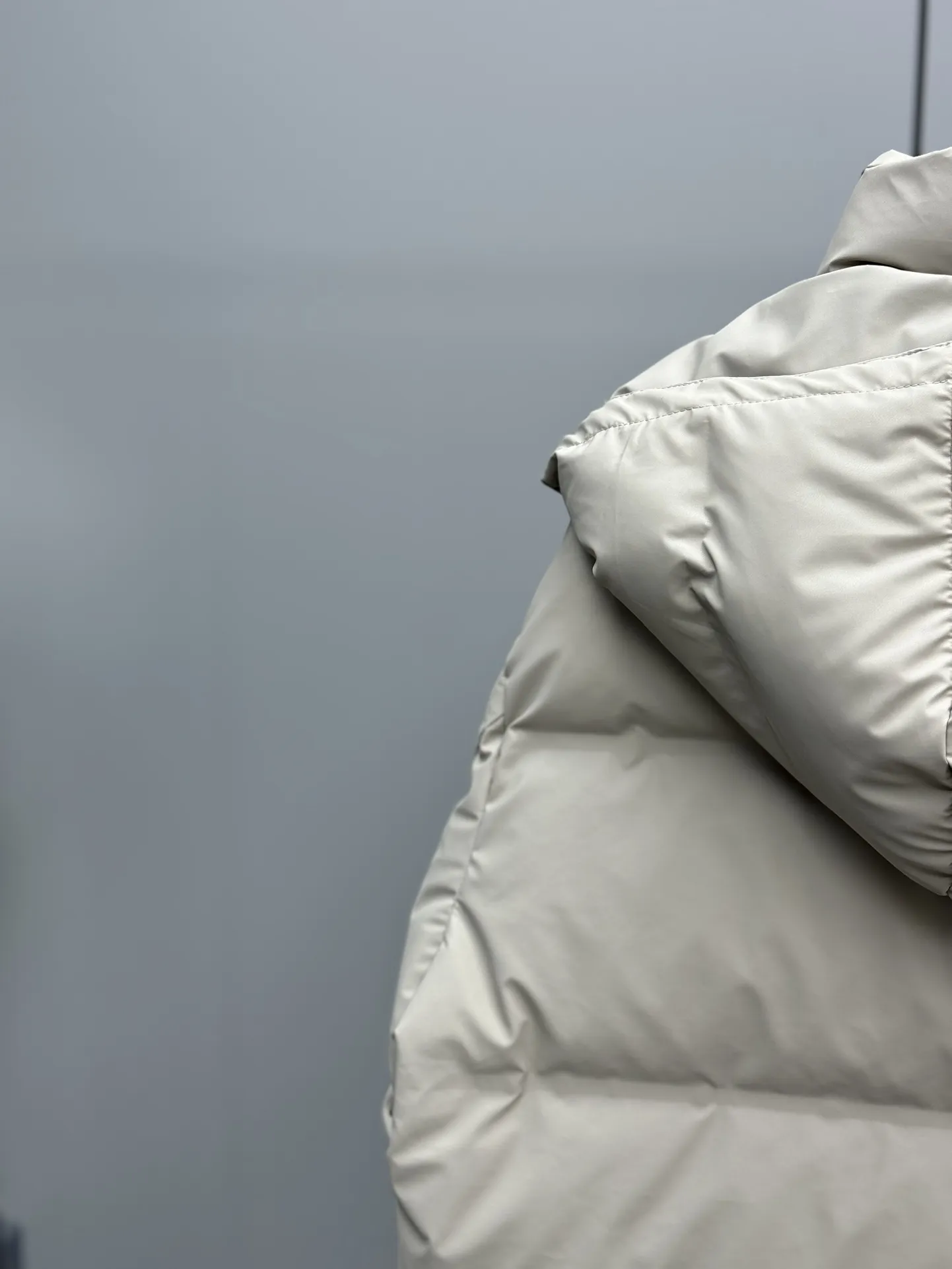 プラダ グレー ジッパーダウンジャケット - 画像 (6)