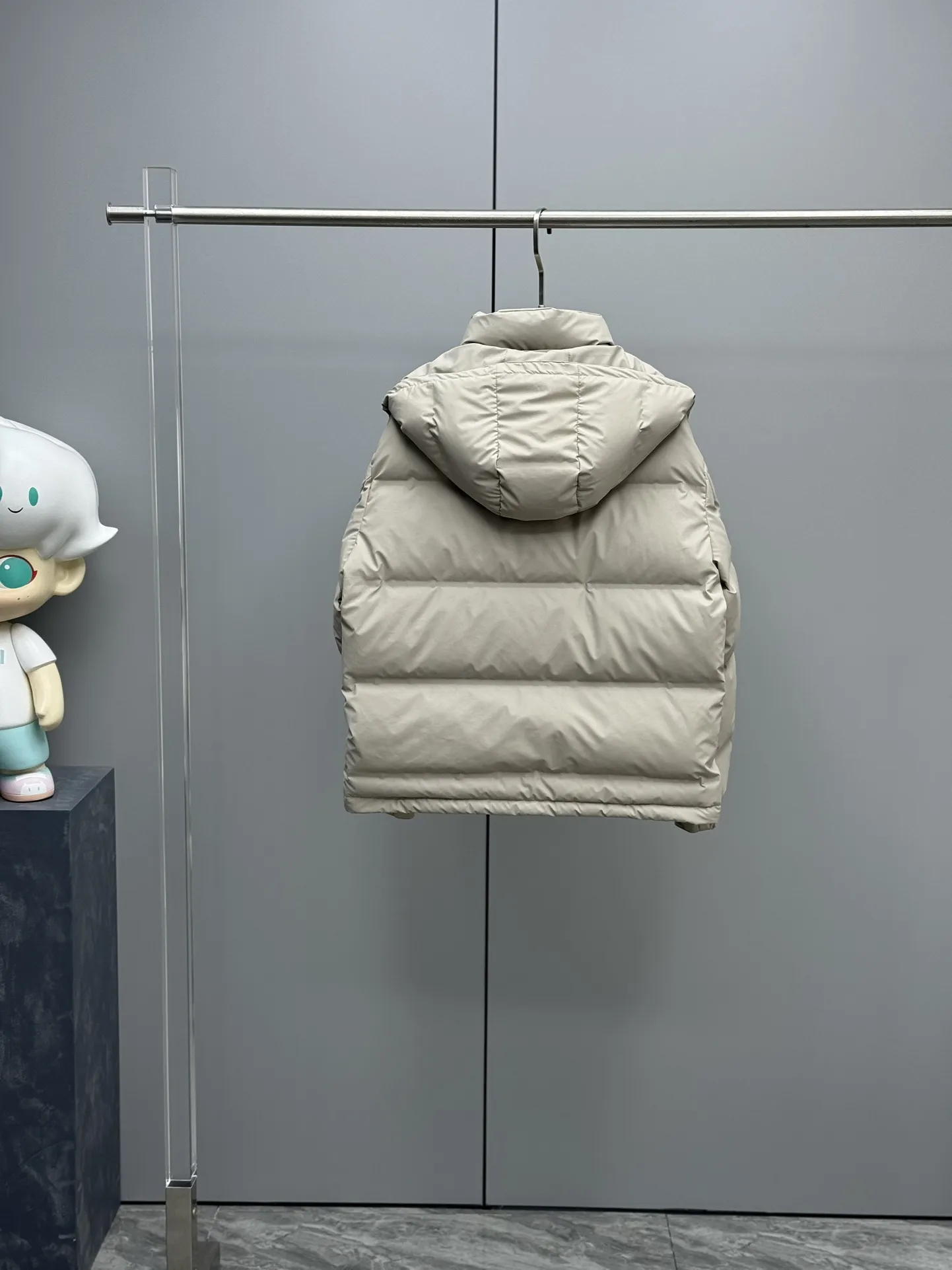 プラダ グレー ジッパーダウンジャケット - 画像 (10)