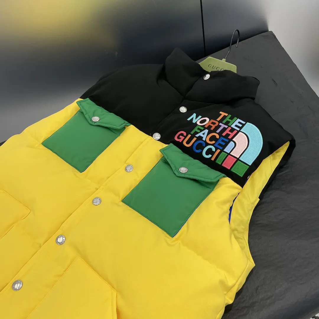Gucci x The North Face ベスト ダウンジャケット - 画像 (4)