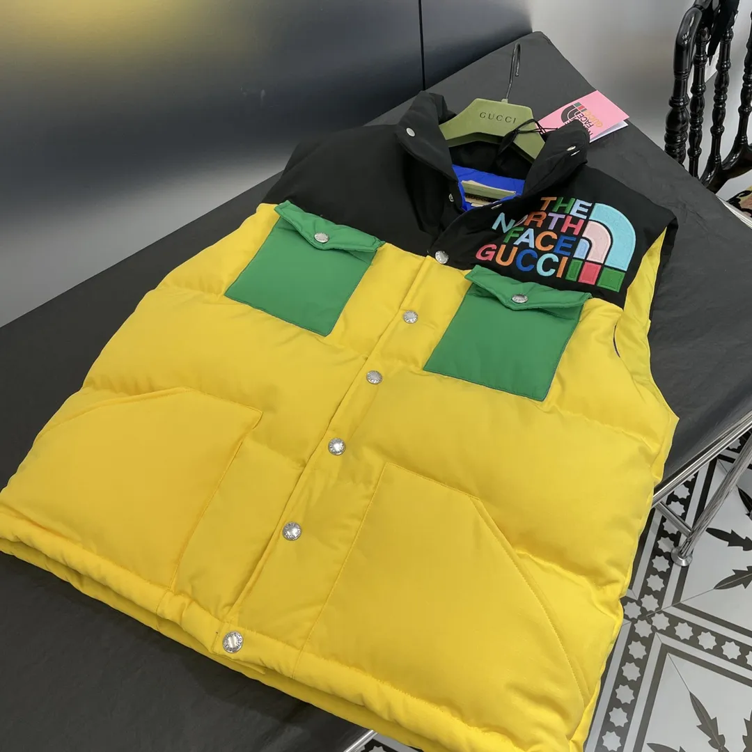 Gucci x The North Face ベスト ダウンジャケット - 画像 (7)