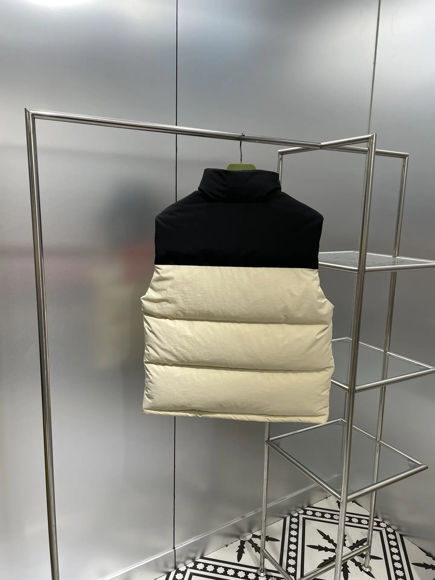 Gucci x The North Face ベスト ダウンジャケット - 画像 (4)