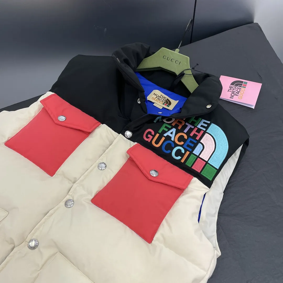 Gucci x The North Face ベスト ダウンジャケット - 画像 (7)