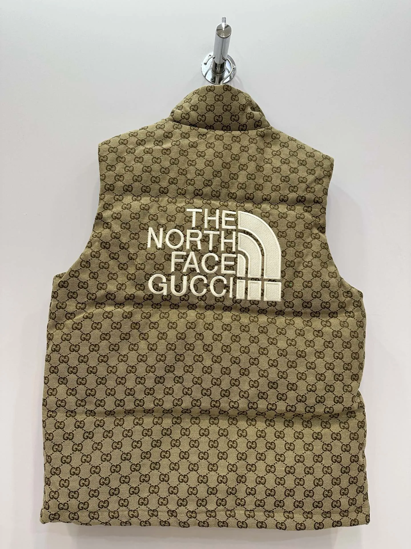 THE NORTH FACE カモフラージュベスト オリーブ - 画像 (3)