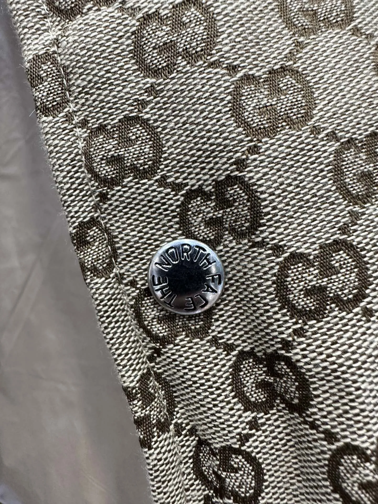 THE NORTH FACE カモフラージュベスト オリーブ - 画像 (8)