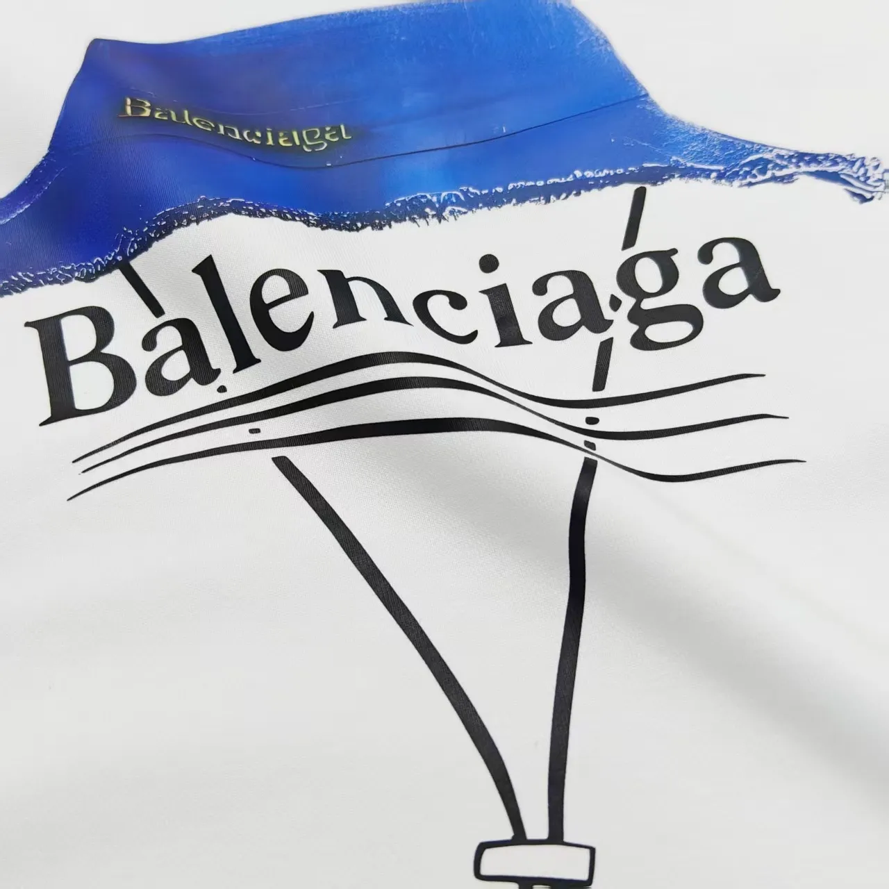 Balenciaga 2025SS 白帽子プリントのパーカー - 画像 (6)