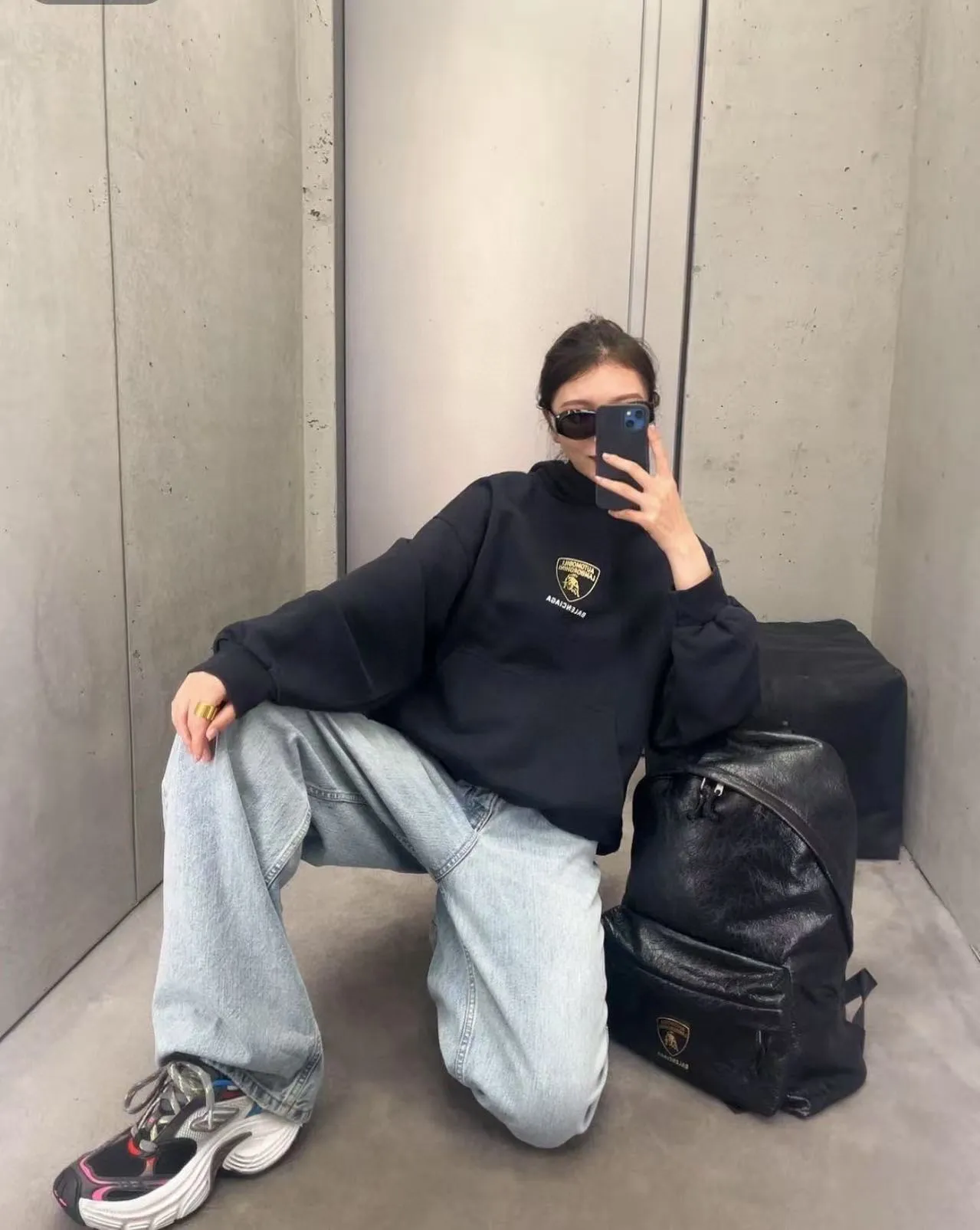 BALENCIAGA x Lamborghini 黒色ロゴプリントパーカー - 画像 (10)