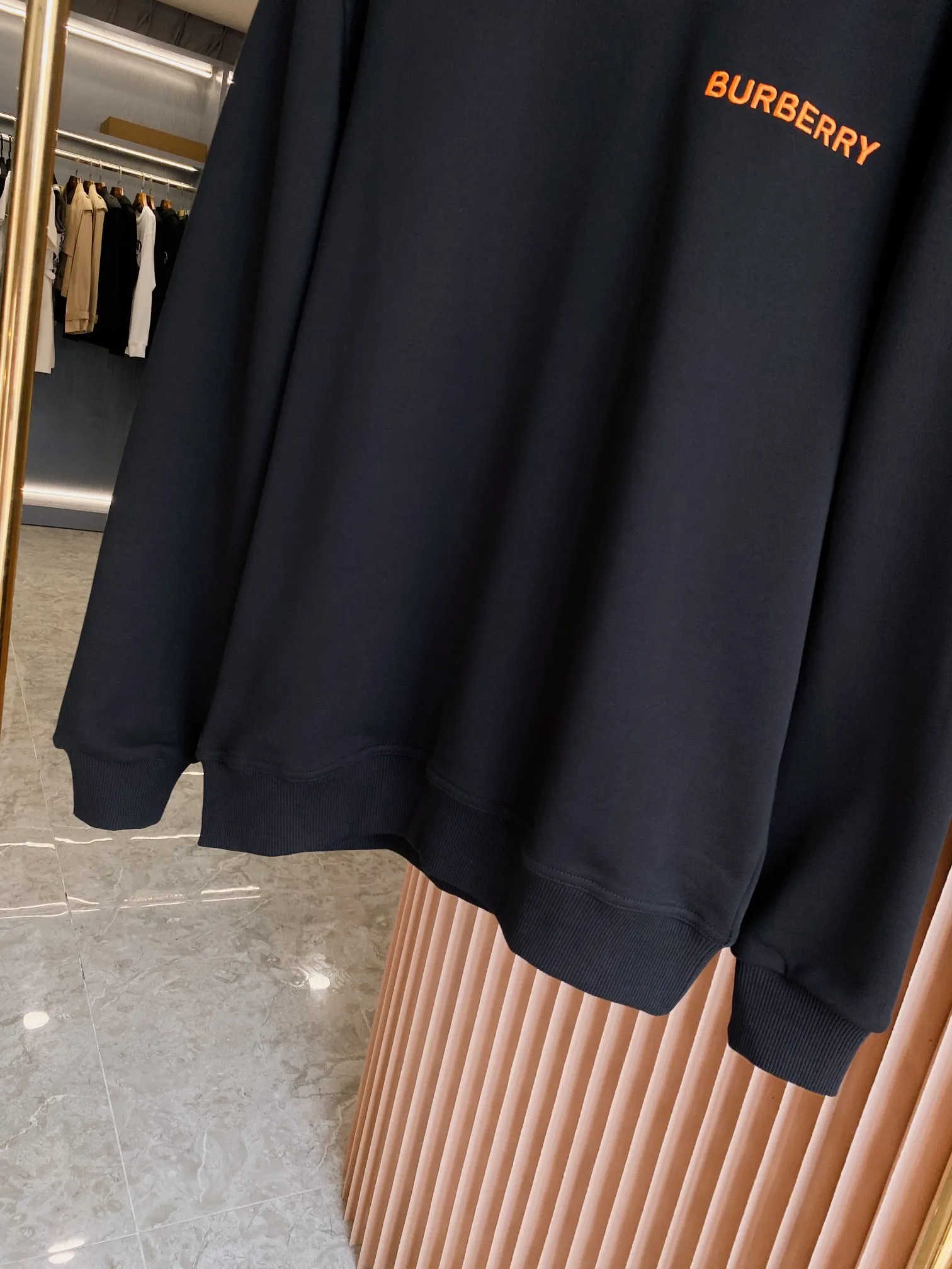 BURBERRY ブラック コットン スウェットシャツ - 画像 (4)