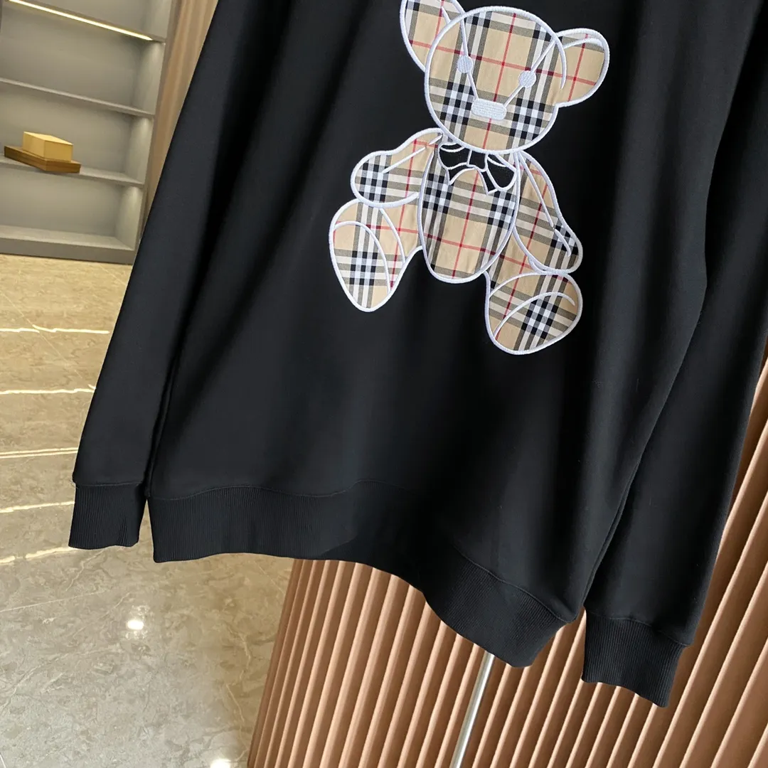 Burberry 小熊刺繍格子黒色ワイドスウェット - 画像 (4)