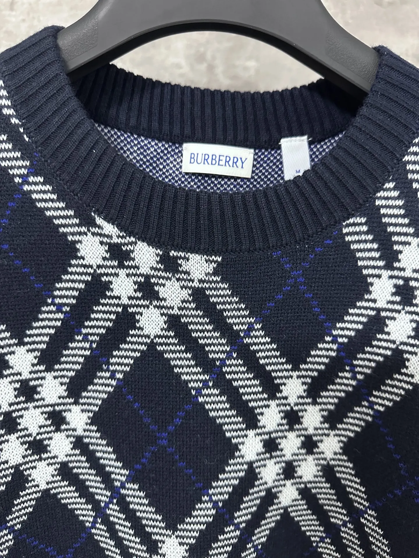 Burberry BBr ネイビー格子柄クルーネックセーター - 画像 (8)