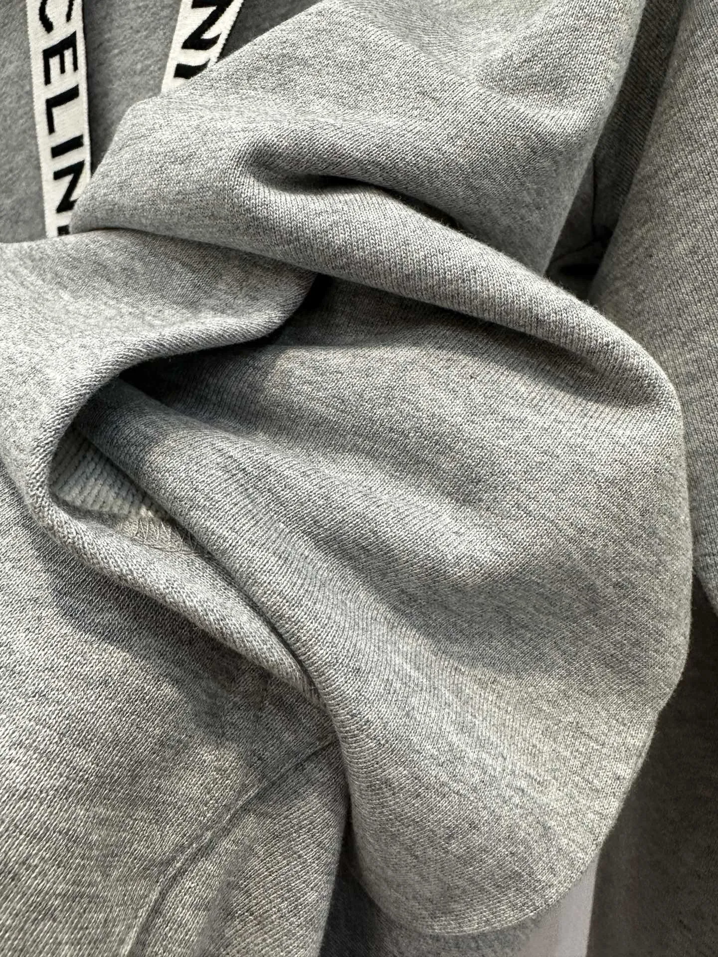 CELINE グレー連帽スウェット - 画像 (5)