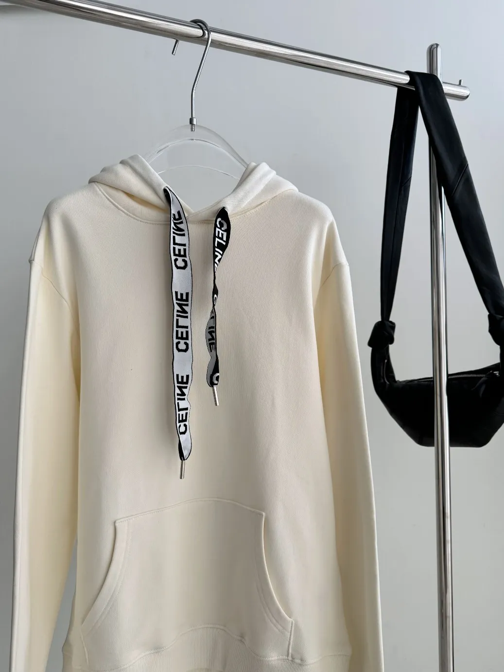 Celxy4421 Ceロゴベージュ系帯帽 hoodie - 画像 (3)