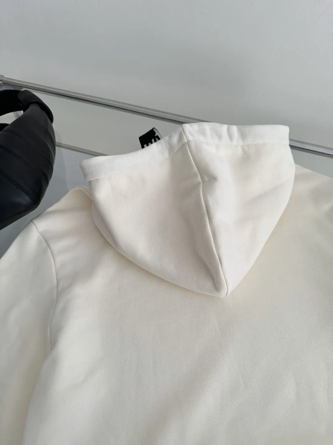 Celxy4421 Ceロゴベージュ系帯帽 hoodie - 画像 (9)