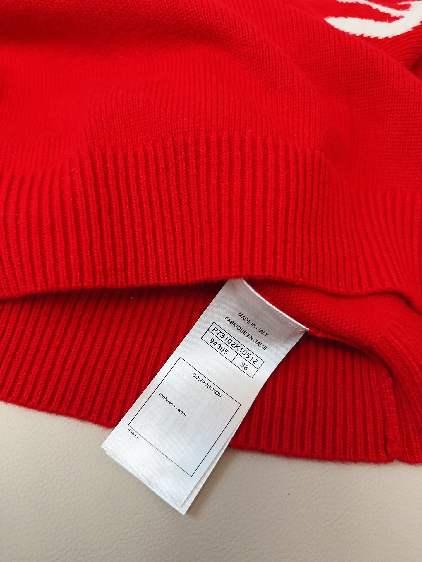 CHANEL新款滑雪花卉ロゴセーター赤色スタイル - 画像 (8)