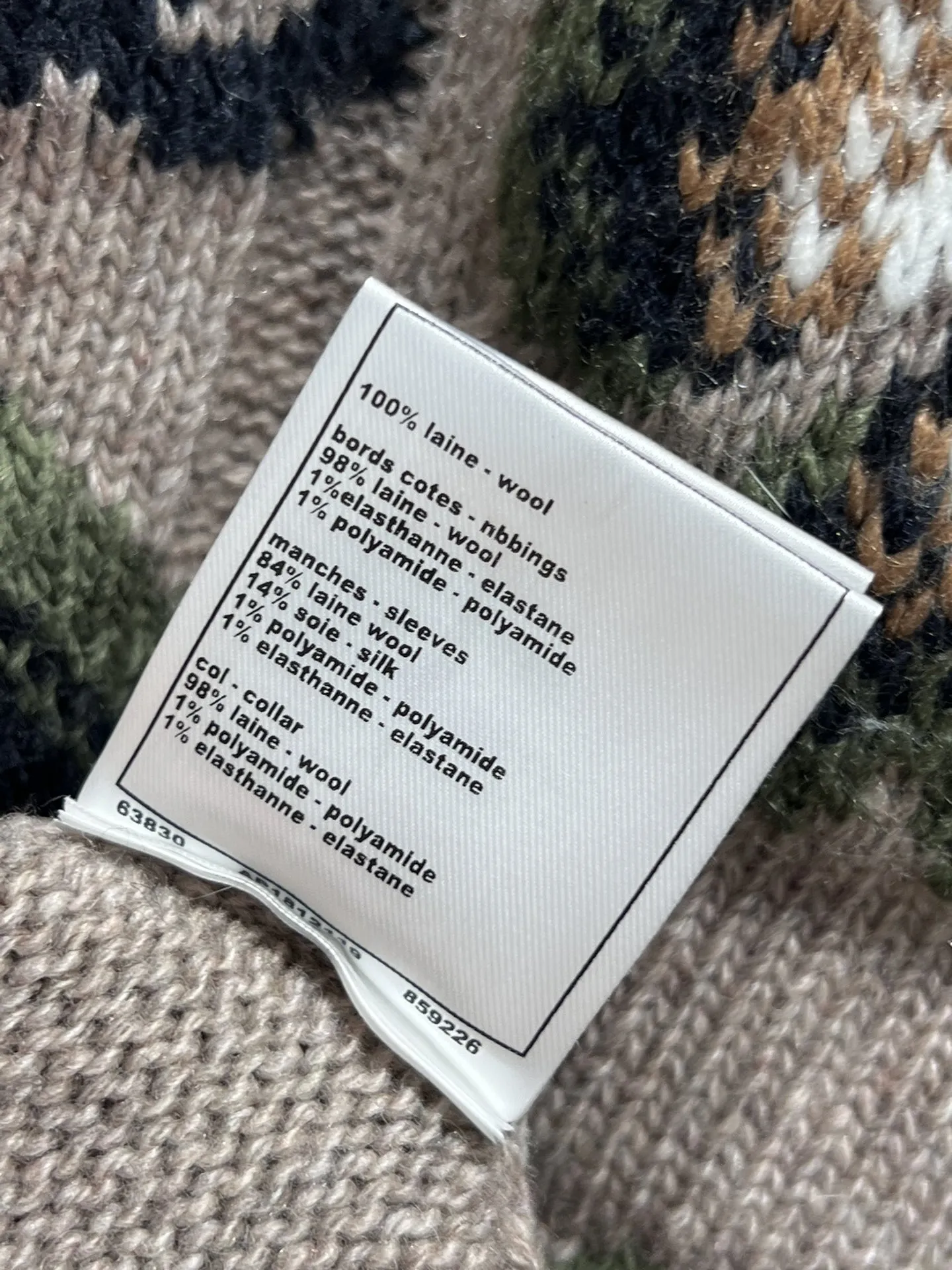 Chanel グレー 四葉クローバー編みニット - 画像 (10)